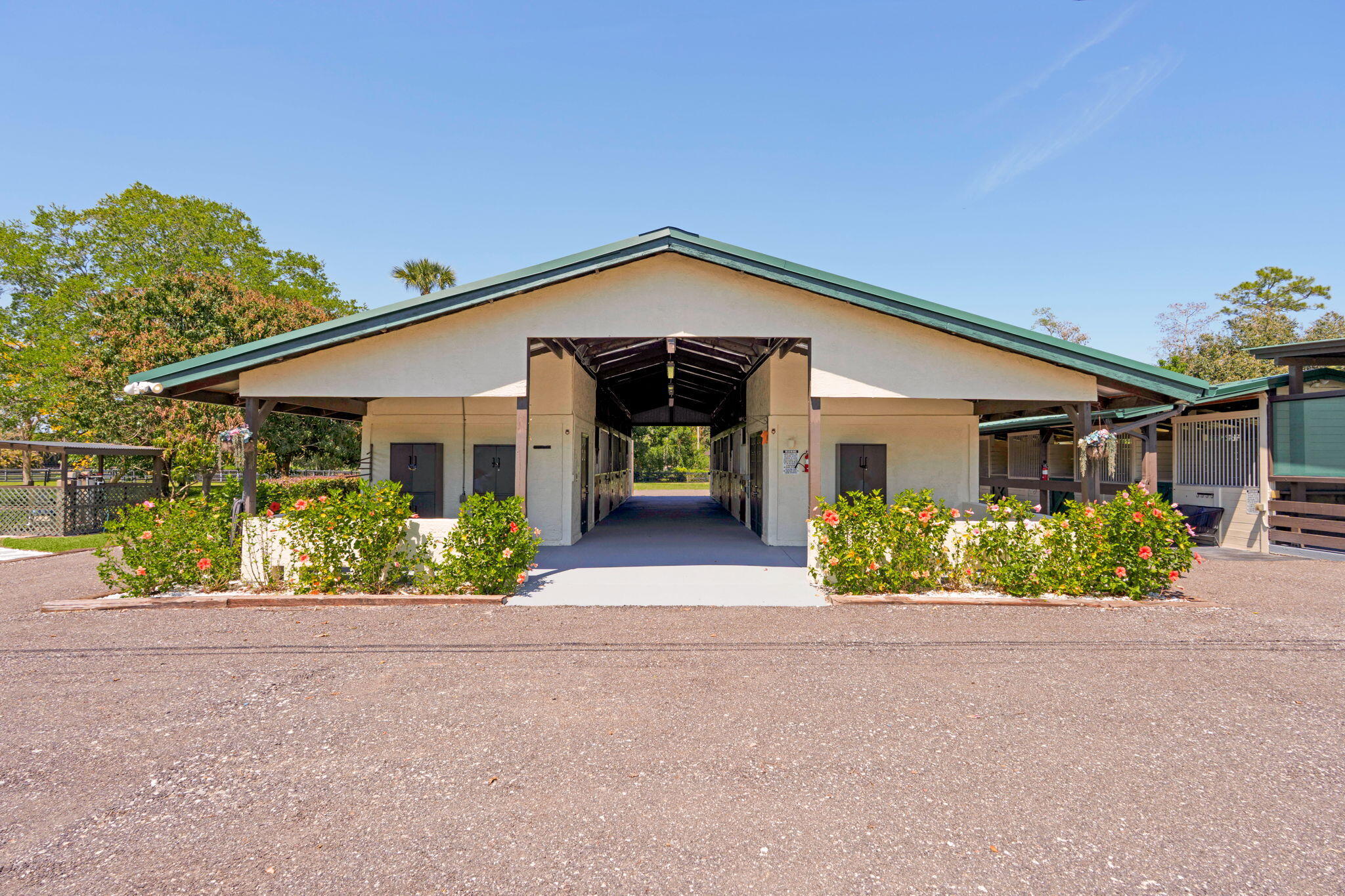 LOXAHATCHEE GROVES - Residential