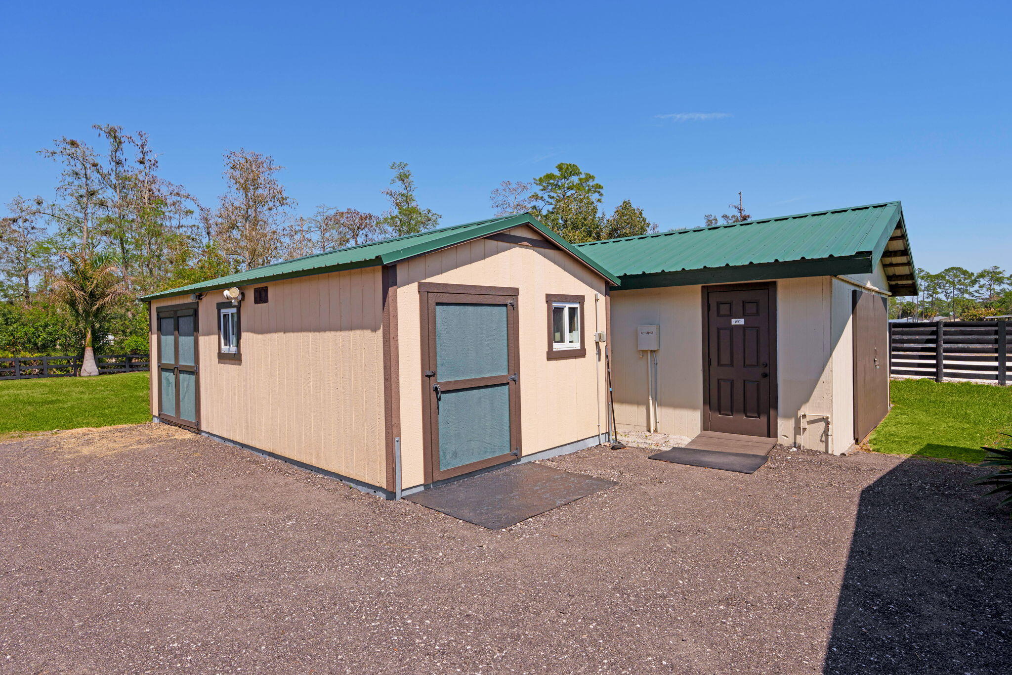 LOXAHATCHEE GROVES - Residential