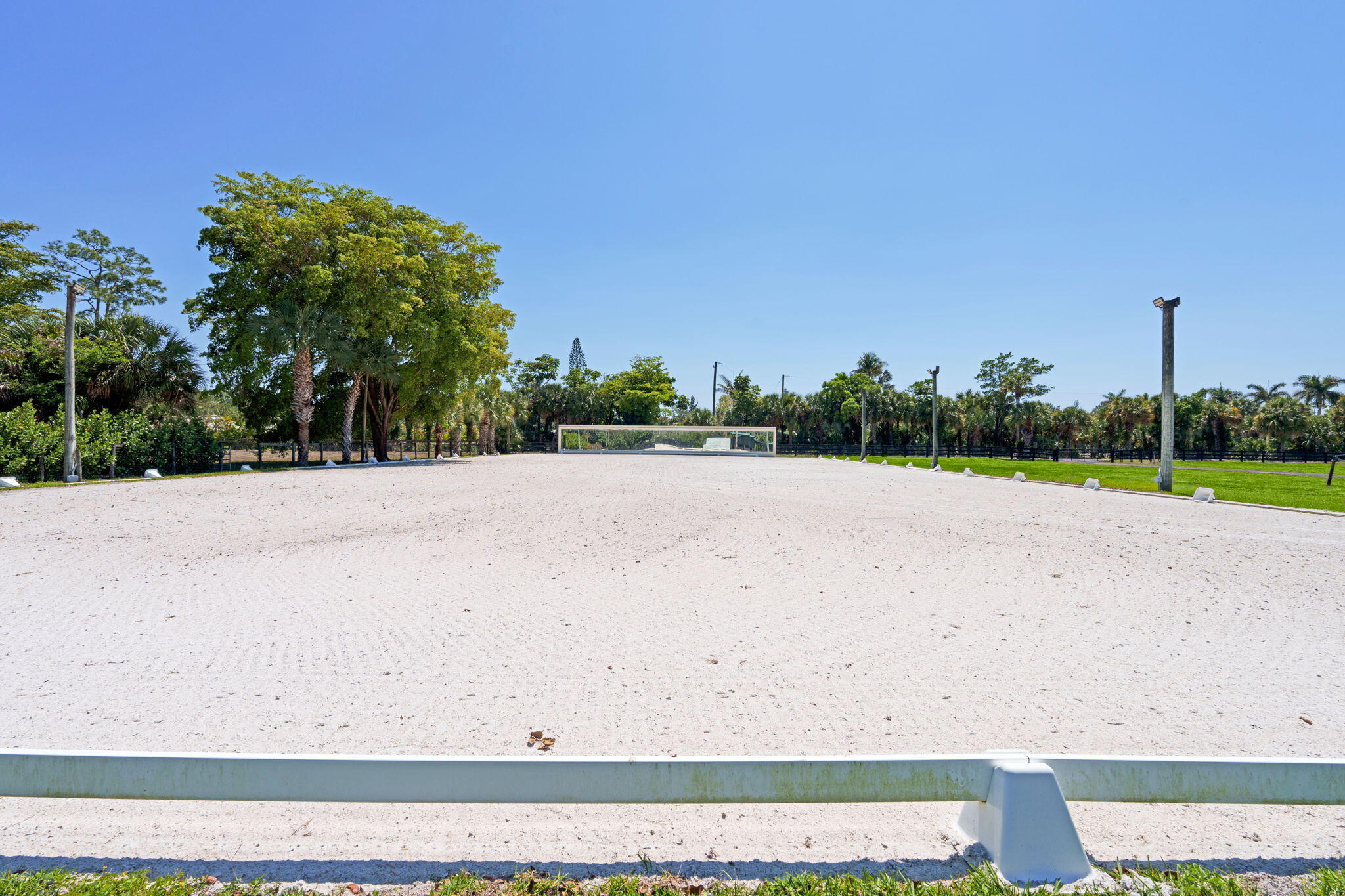 LOXAHATCHEE GROVES - Residential