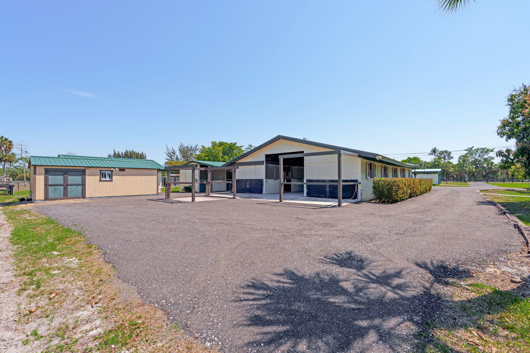 LOXAHATCHEE GROVES - Residential