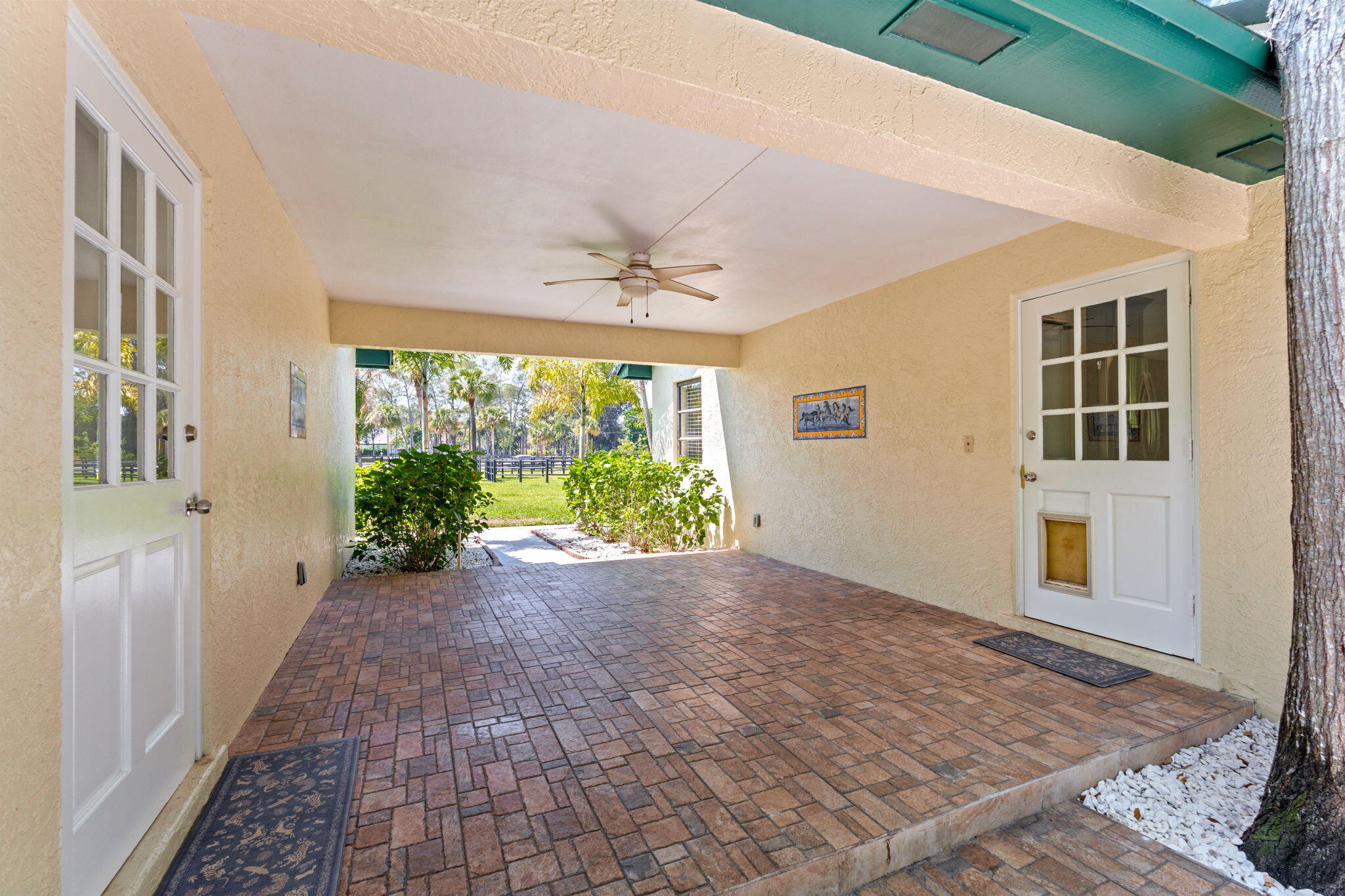 LOXAHATCHEE GROVES - Residential