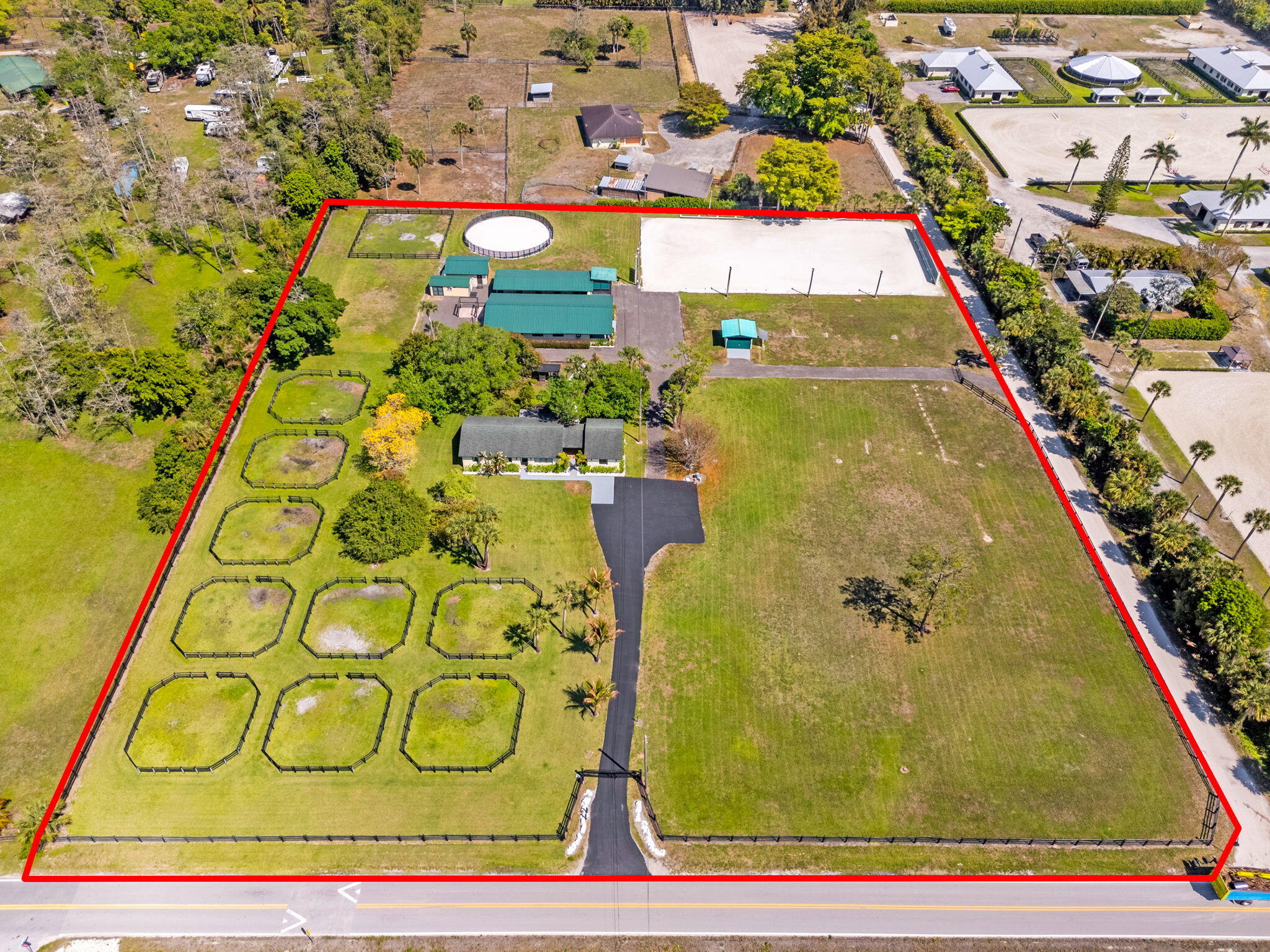 LOXAHATCHEE GROVES - Residential