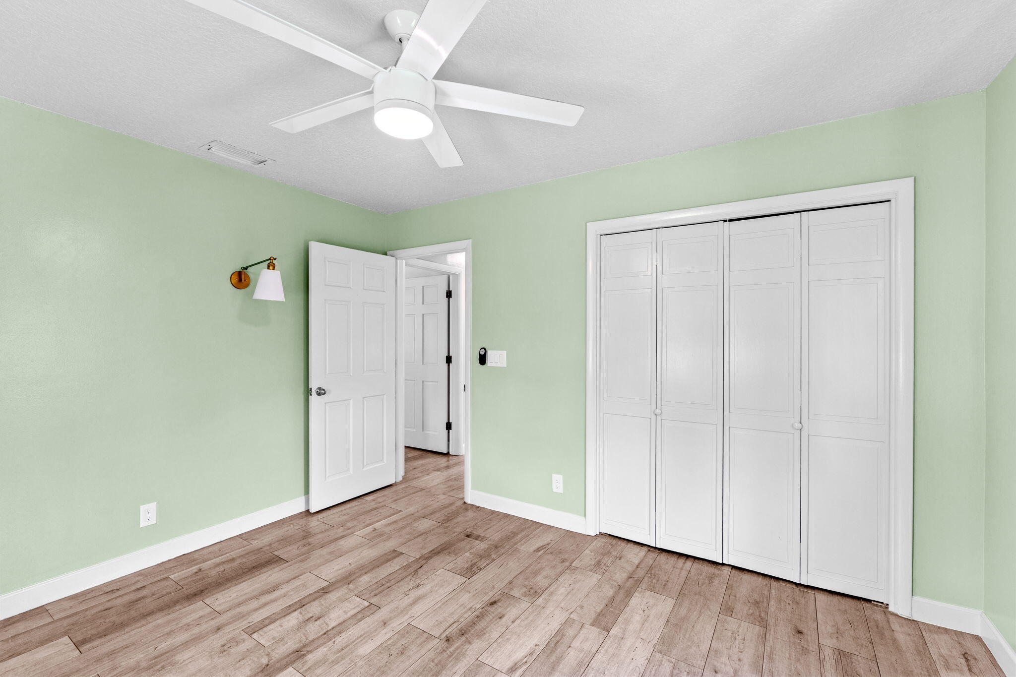 LOXAHATCHEE GROVES - Residential