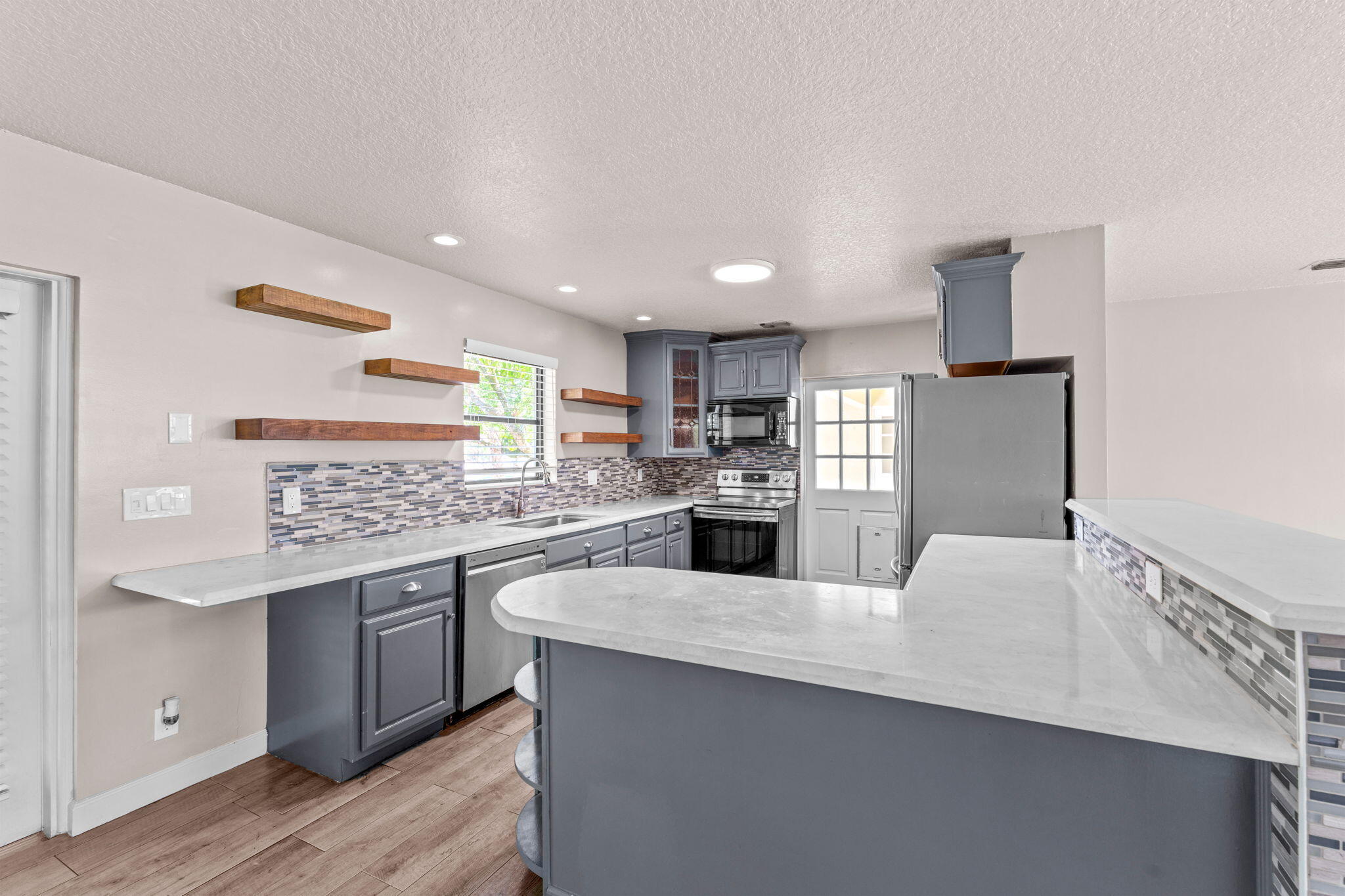 LOXAHATCHEE GROVES - Residential