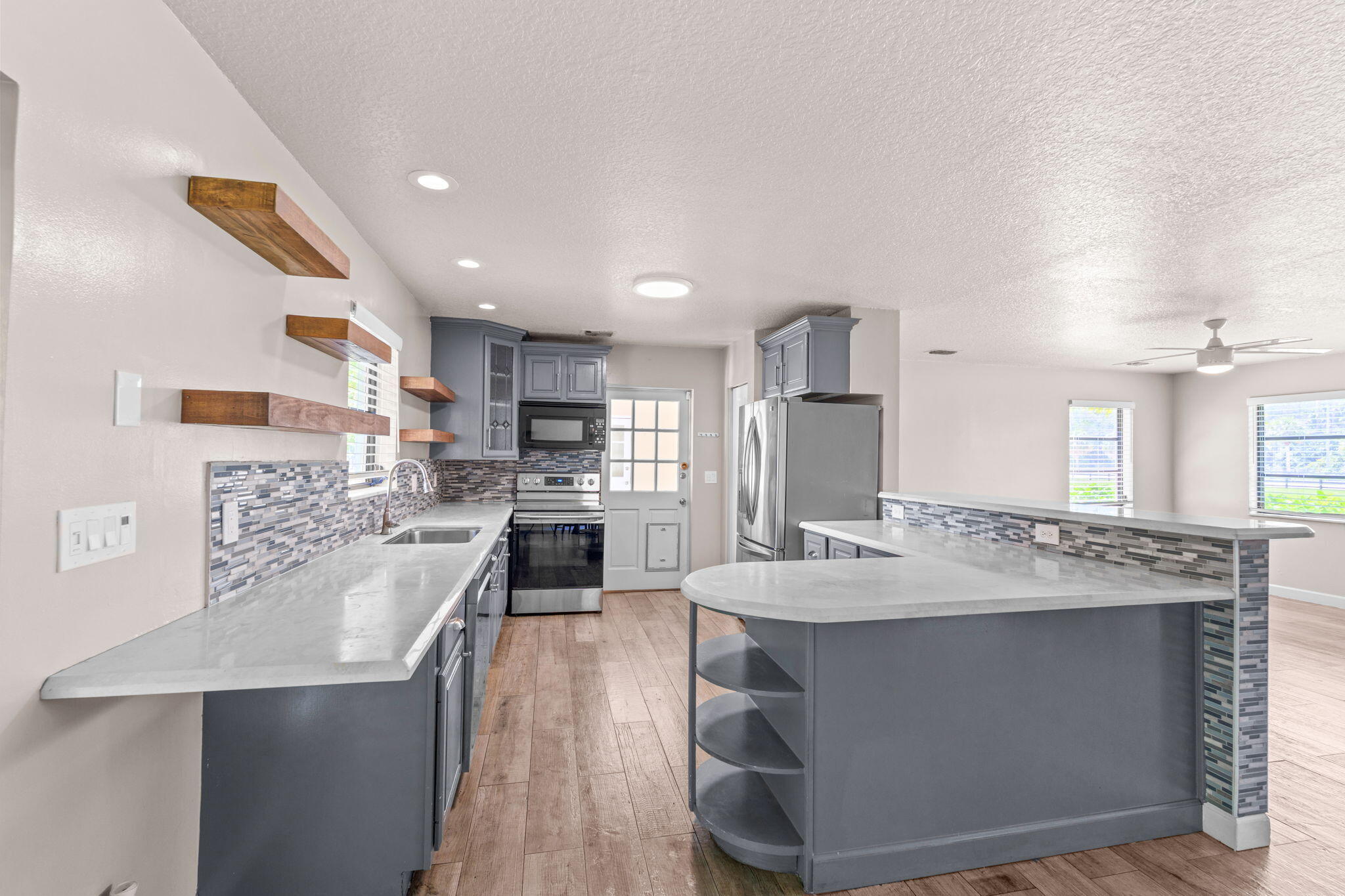 LOXAHATCHEE GROVES - Residential