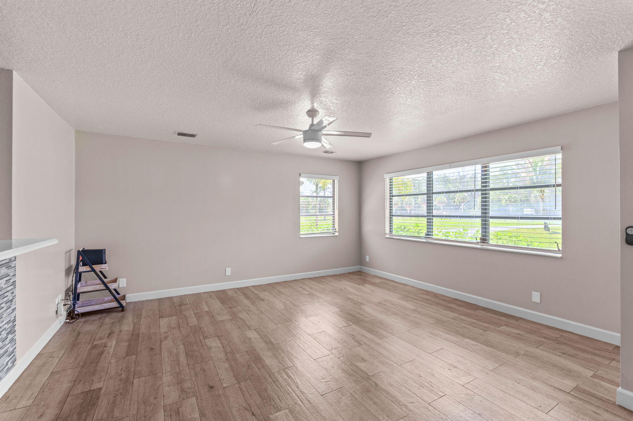 LOXAHATCHEE GROVES - Residential