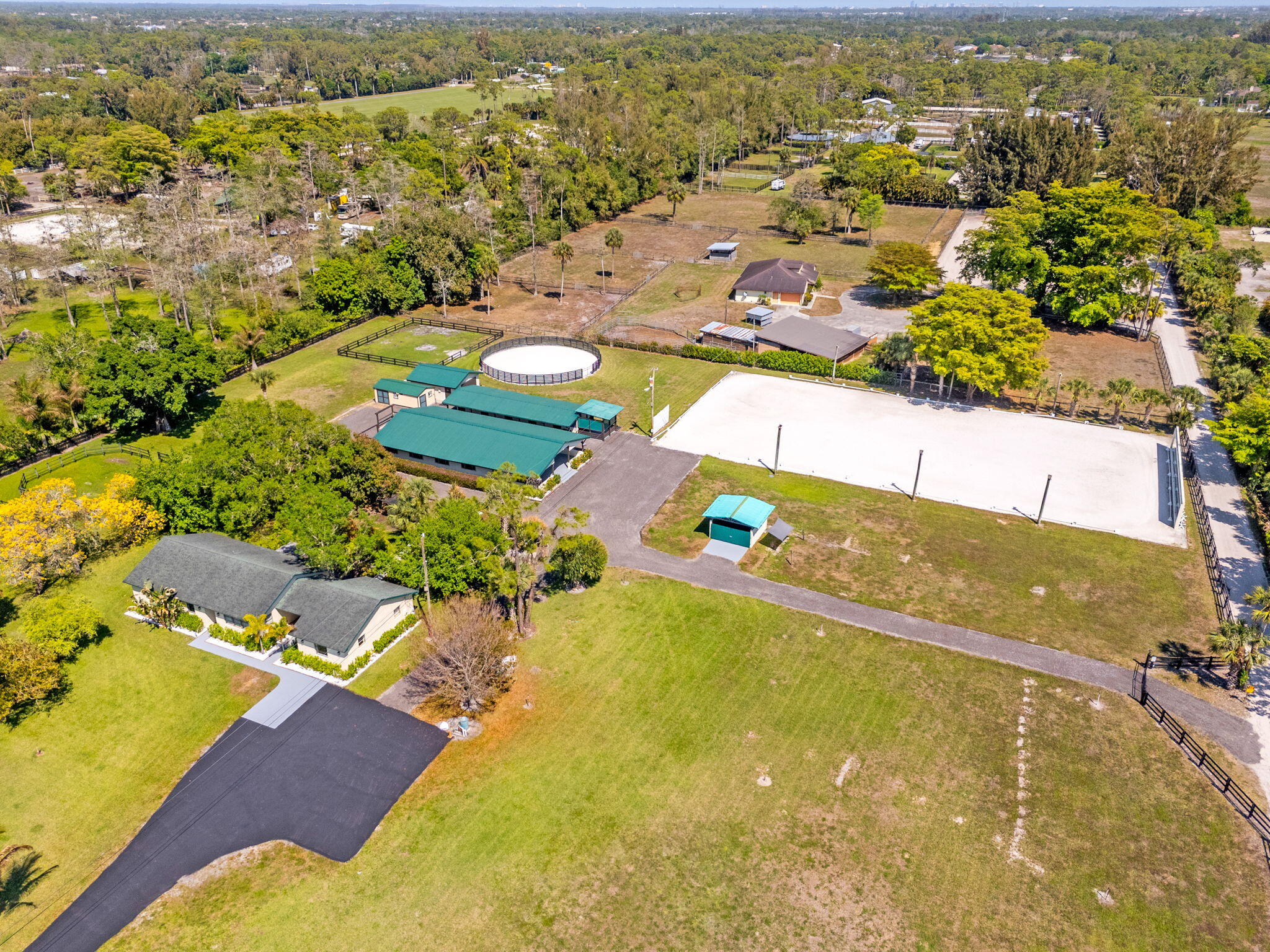 LOXAHATCHEE GROVES - Residential