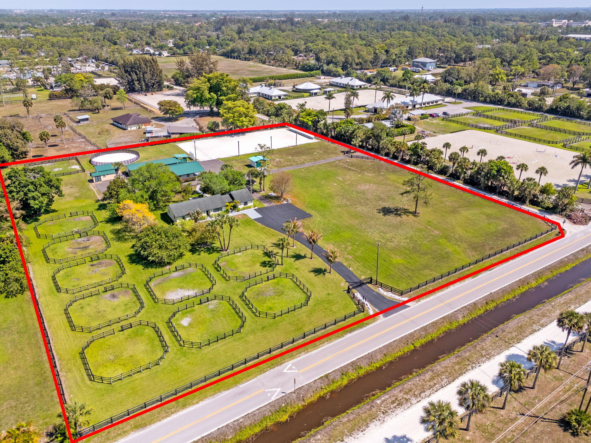 LOXAHATCHEE GROVES - Residential