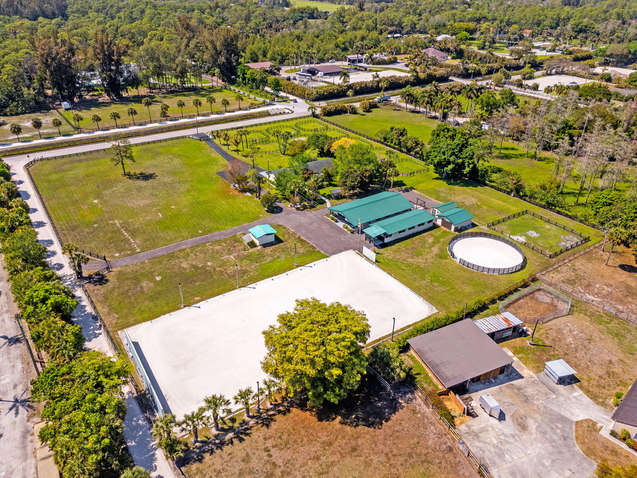 LOXAHATCHEE GROVES - Residential