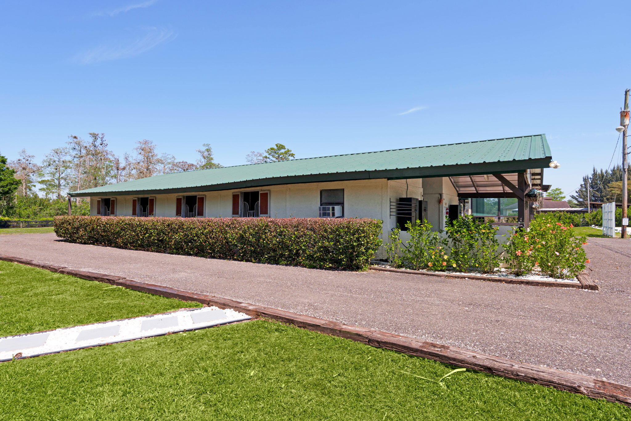 LOXAHATCHEE GROVES - Residential