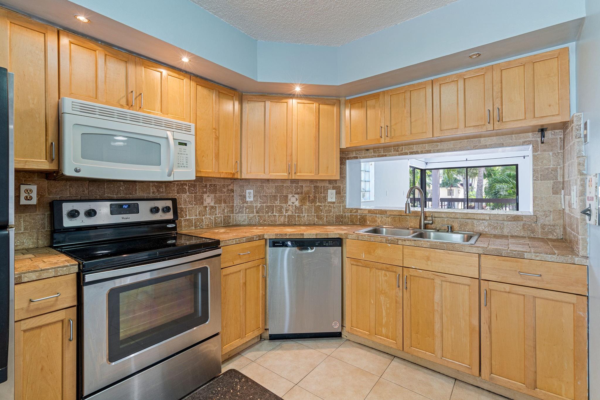 ELAN AT CALUSA - Residential