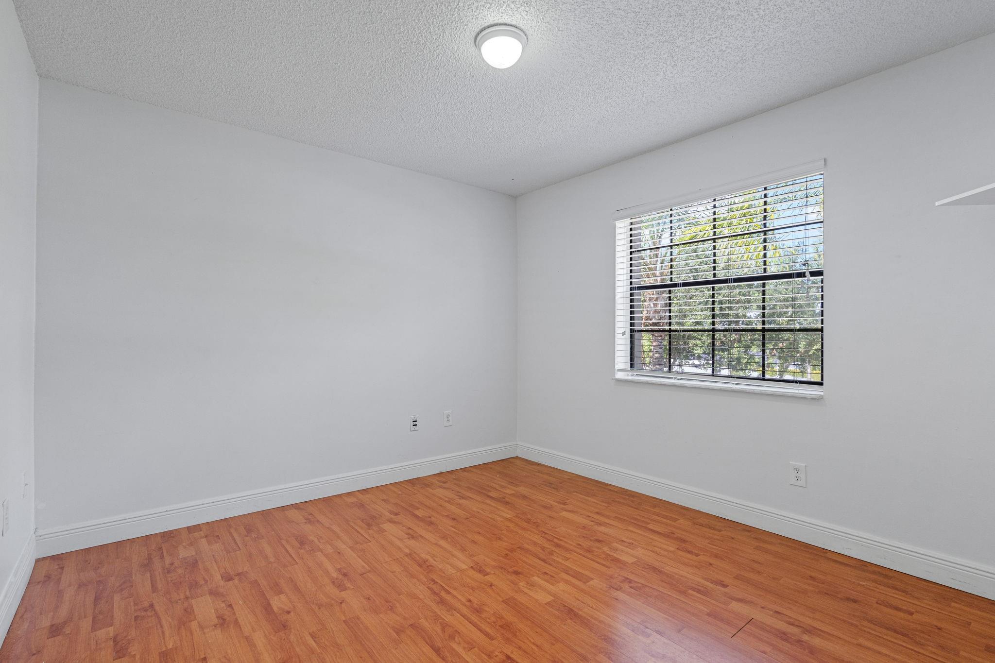 ELAN AT CALUSA - Residential