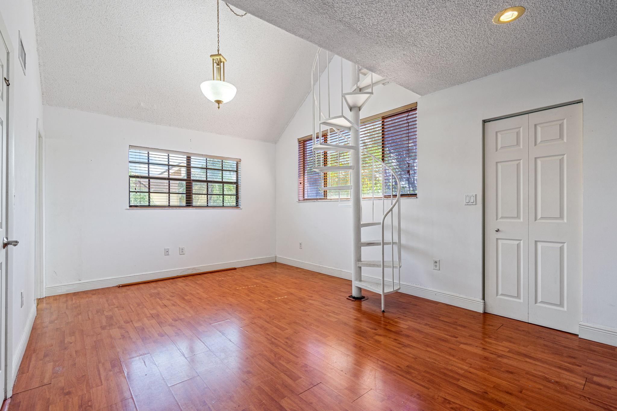 ELAN AT CALUSA - Residential