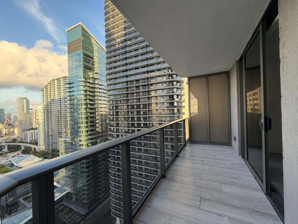 Brickell Heights East Con - Residential Lease