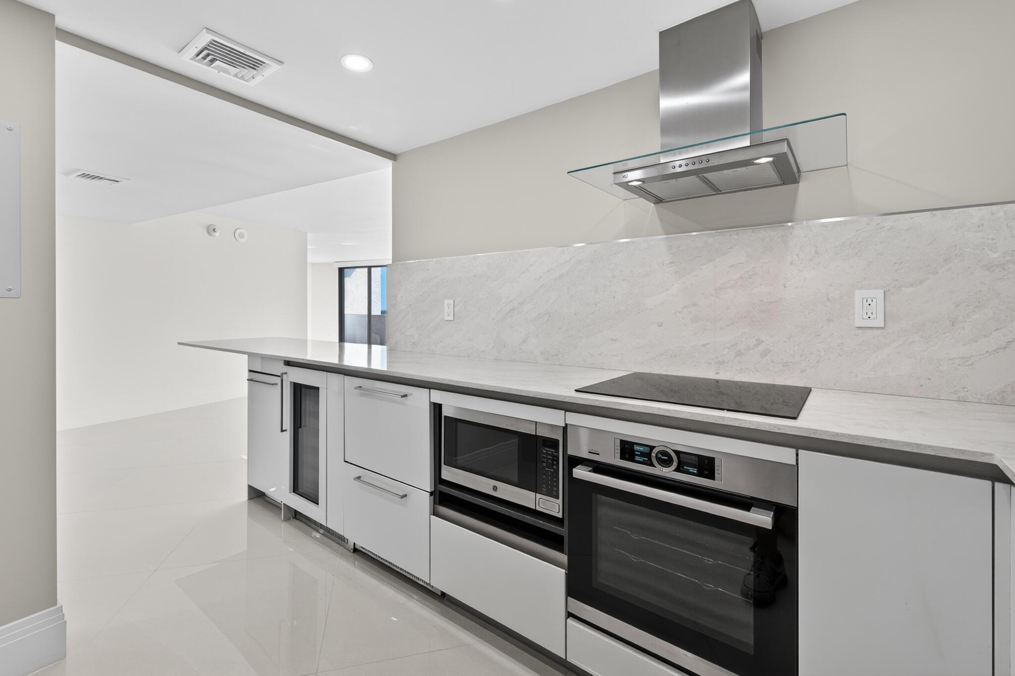 TRIANON CONDO - Residential Lease