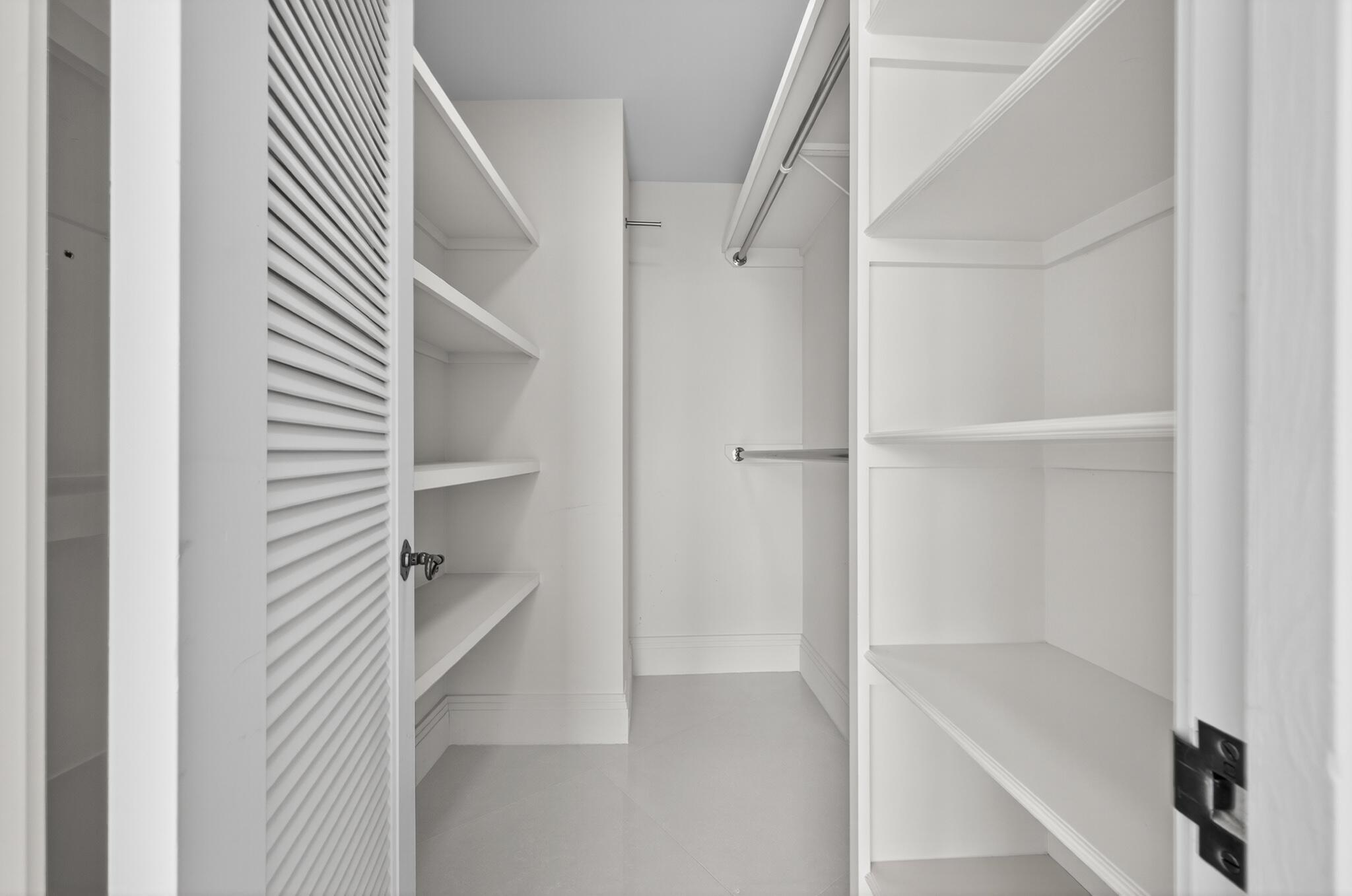 TRIANON CONDO - Residential Lease