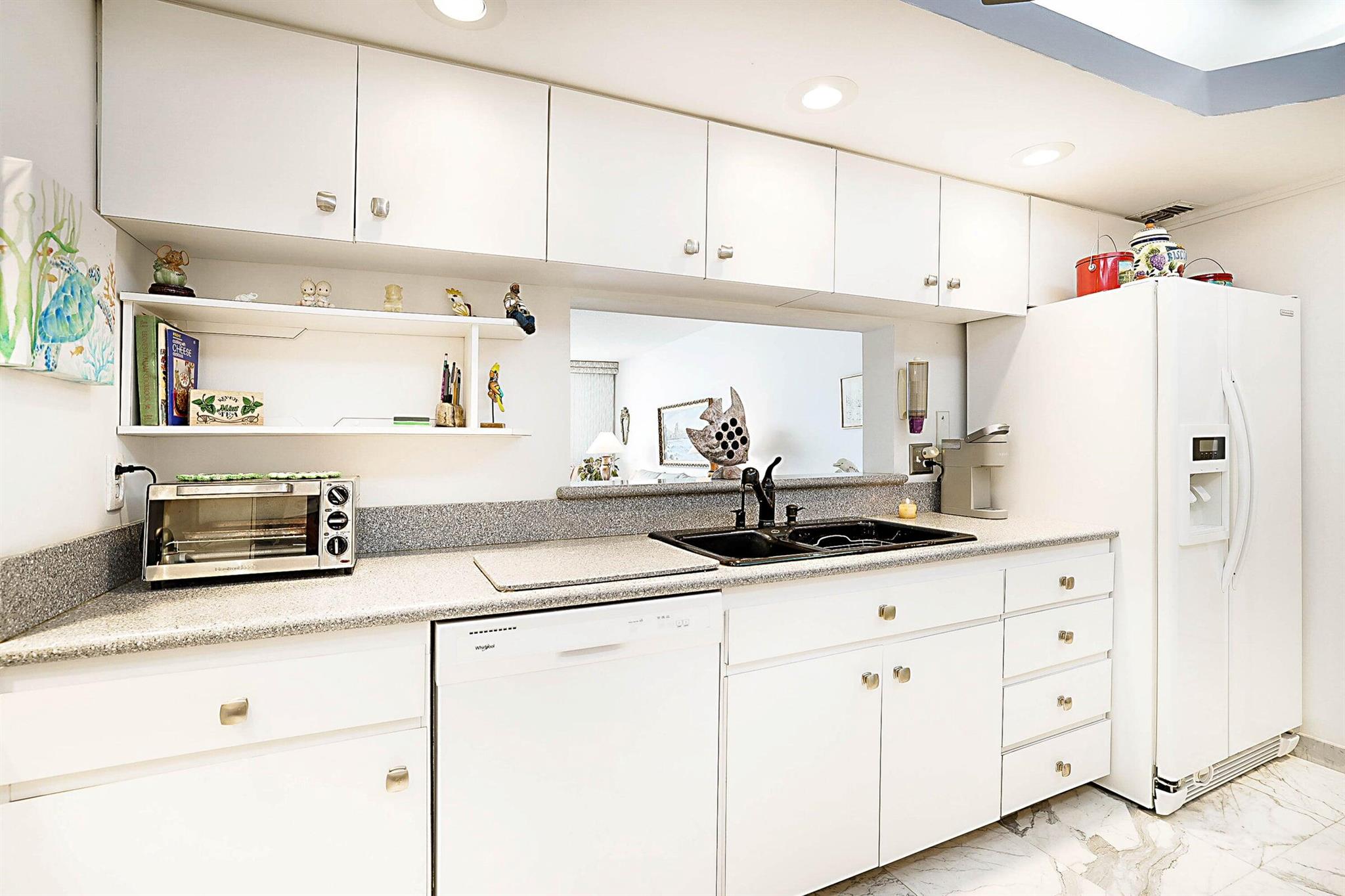 OPAL TOWERS CONDO - Residential Lease