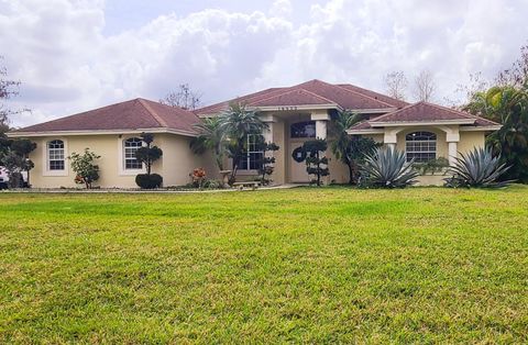 A home in Loxahatchee