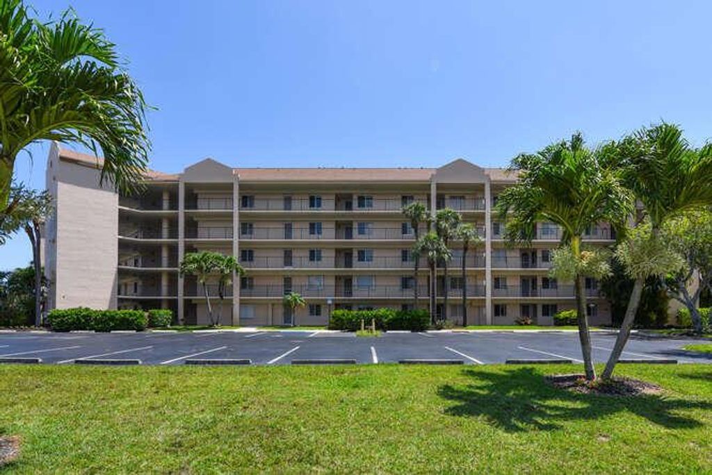 Photo of 275 Palm Avenue #C406, Jupiter, FL 33477 (MLS # R11086844)