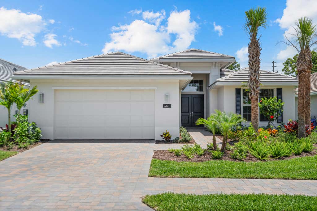 Photo of 4121 Lucaya Pointe Way, Vero Beach, FL 32967 (MLS # B26023978)