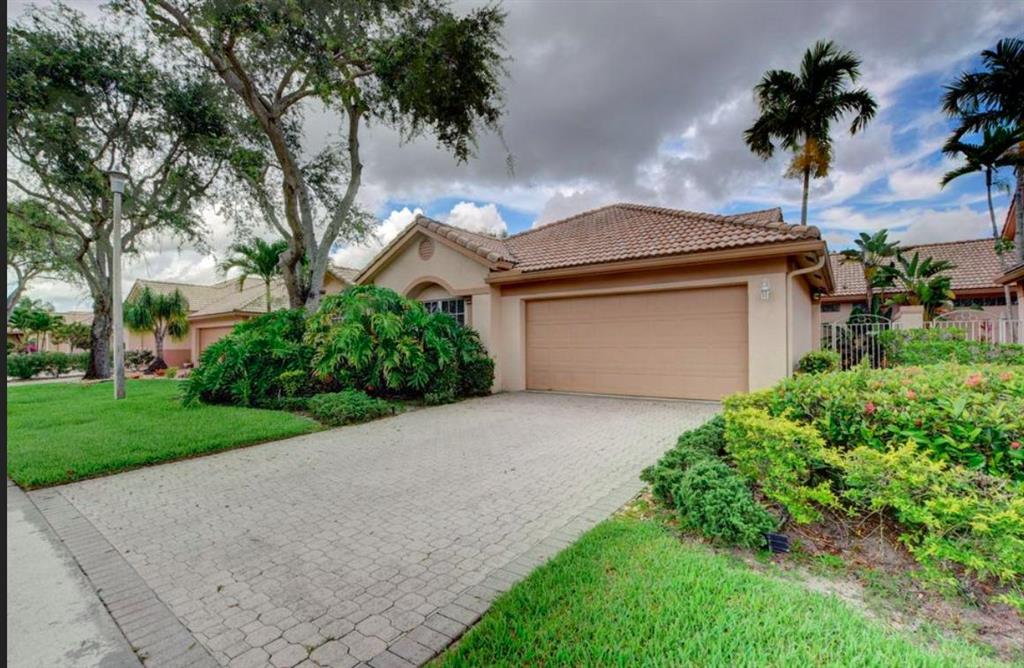 Lovely courtyard villa, very well maintained/immaculate with new wood laminate flooring in two bedrooms. Tiles floor in living area has been professionally cleaned and sealed. Window treatments throughout. Large gourmet kitchen with stainless appliances most new or newer! Aberdeen is close to places of worship, shopping, medical centers and doctors offices. Community pool is a short walk.