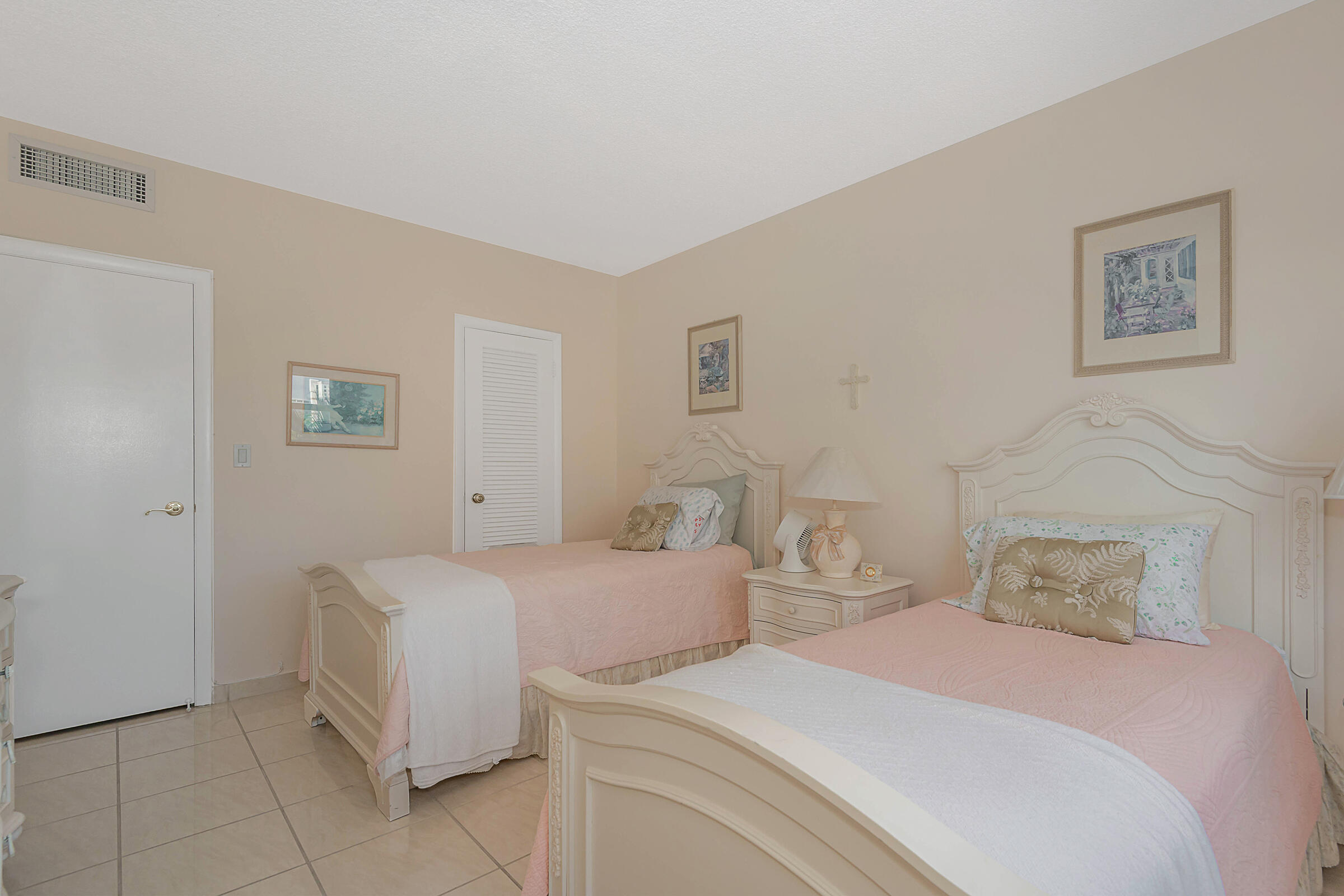 HEMISPHERES CONDO - Residential