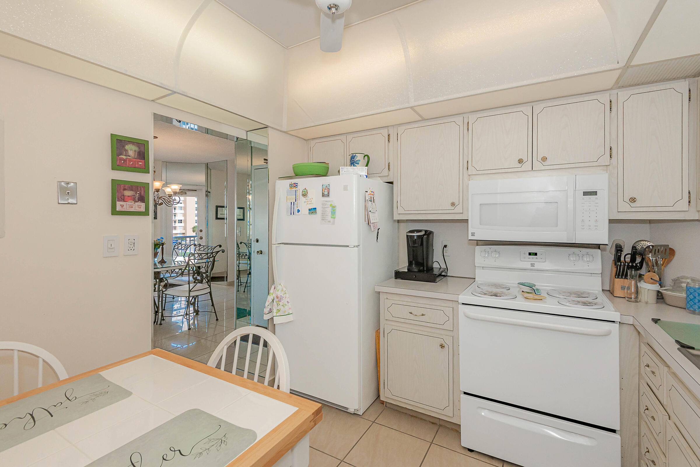 HEMISPHERES CONDO - Residential