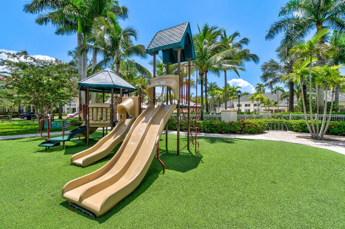 SOMERSET AT ABACOA CONDO - Residential