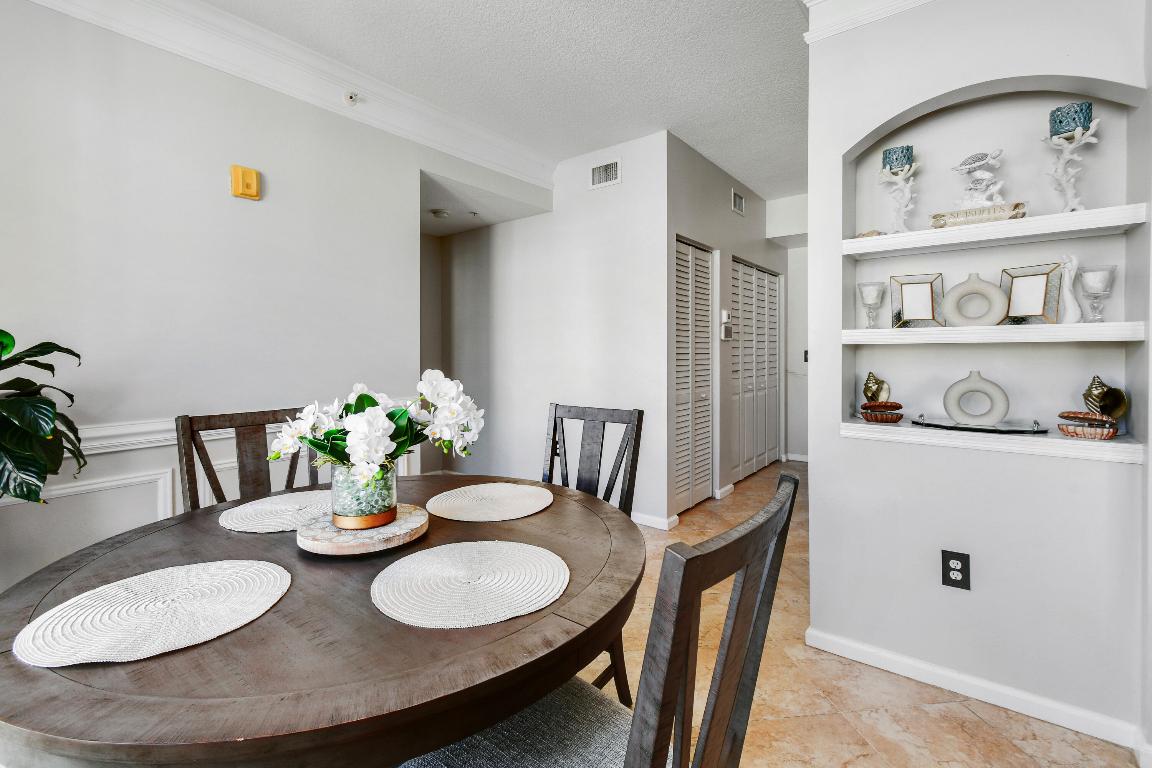 SOMERSET AT ABACOA CONDO - Residential