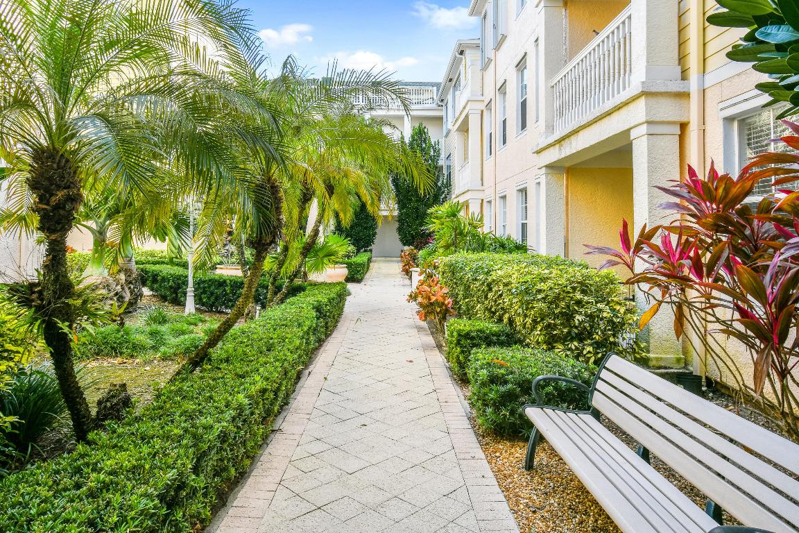 276 Murcia Drive 313