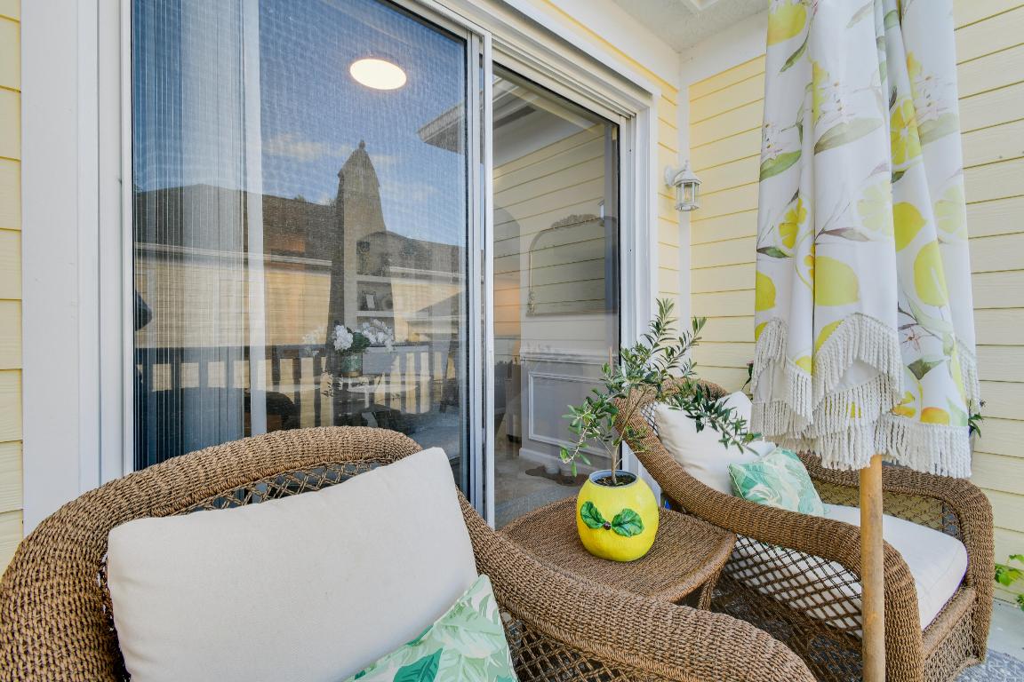 SOMERSET AT ABACOA CONDO - Residential