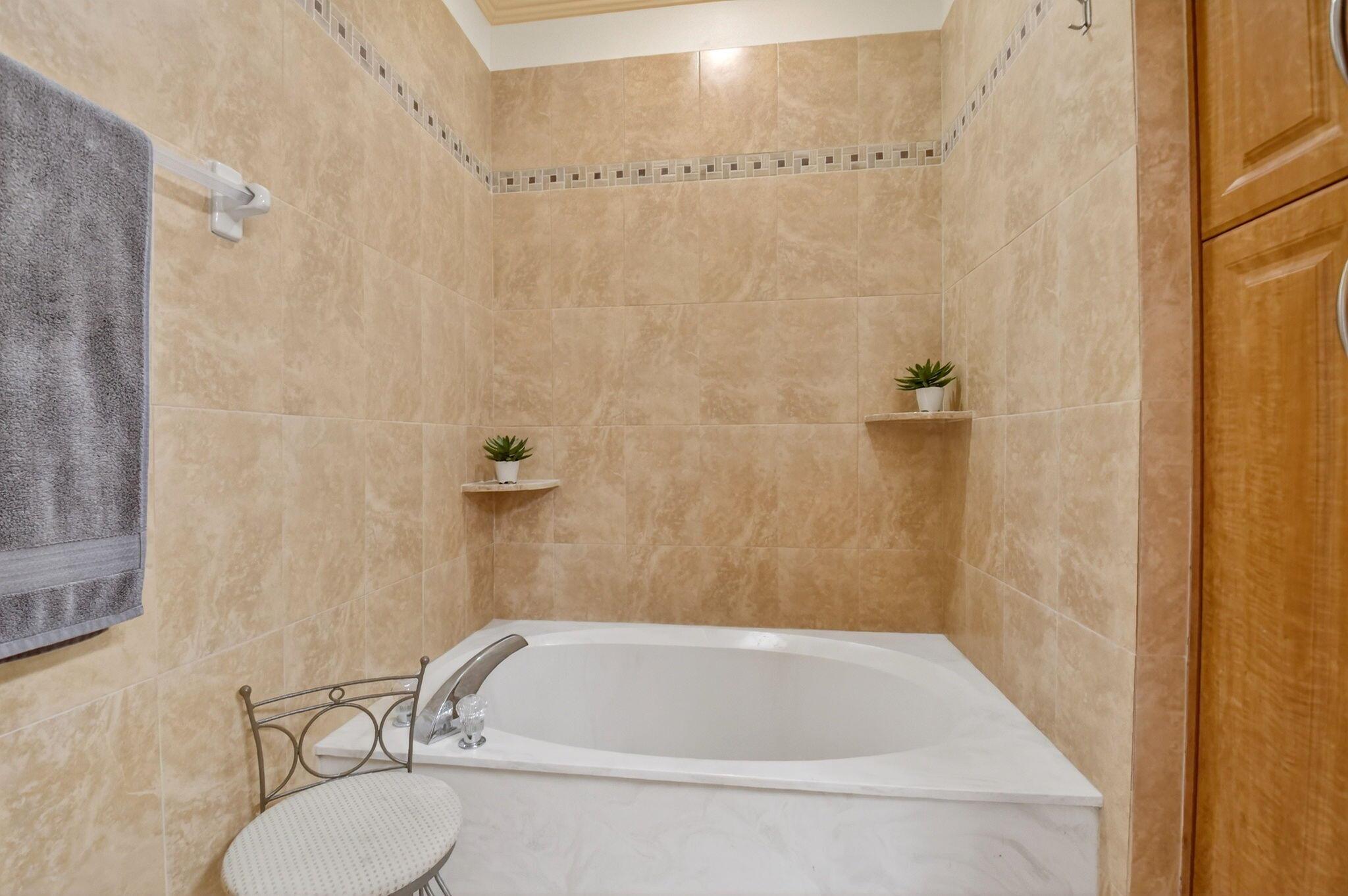 FLORAL LAKES PH 3 AND 4 - Residential