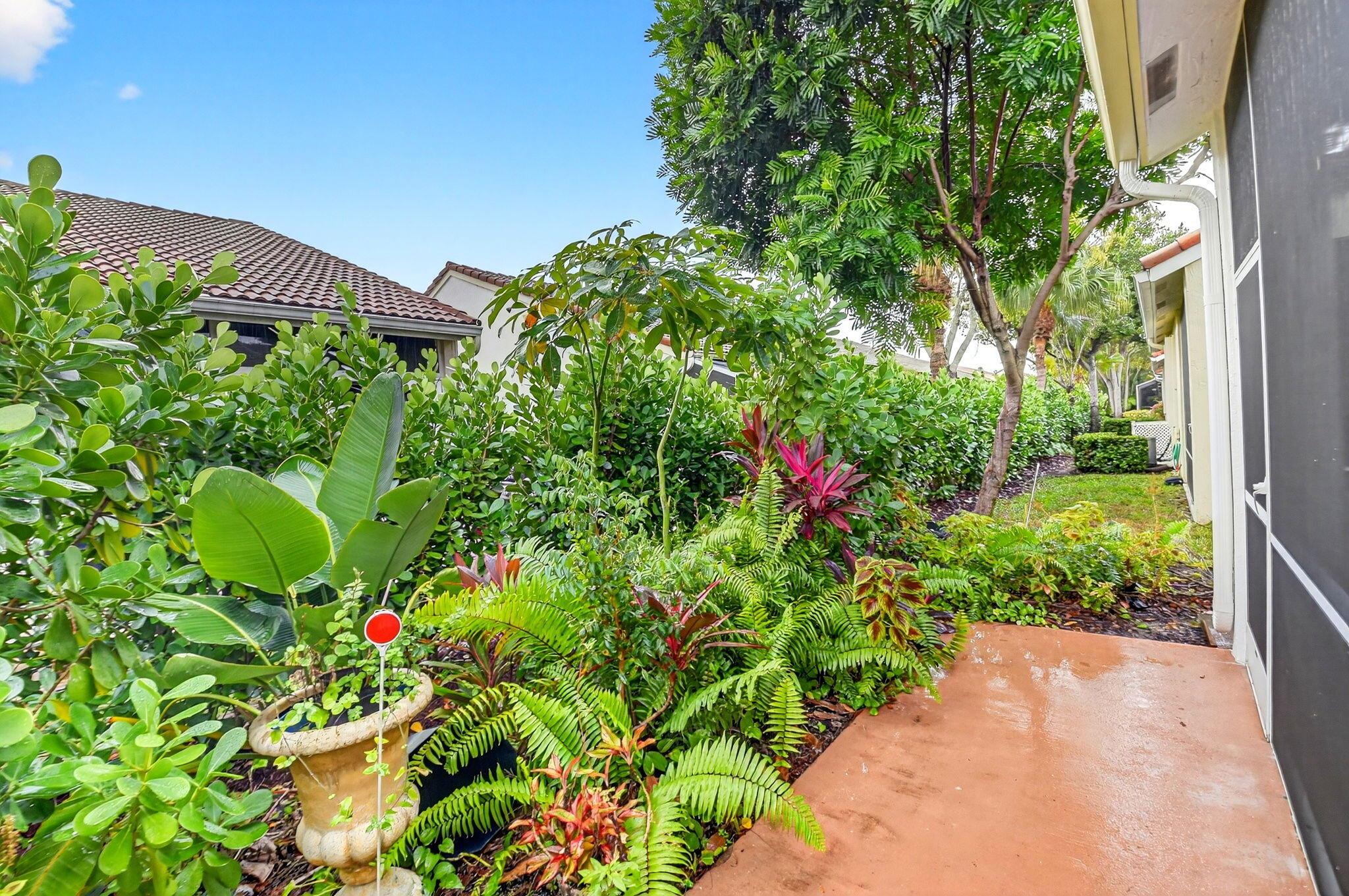 FLORAL LAKES PH 3 AND 4 - Residential