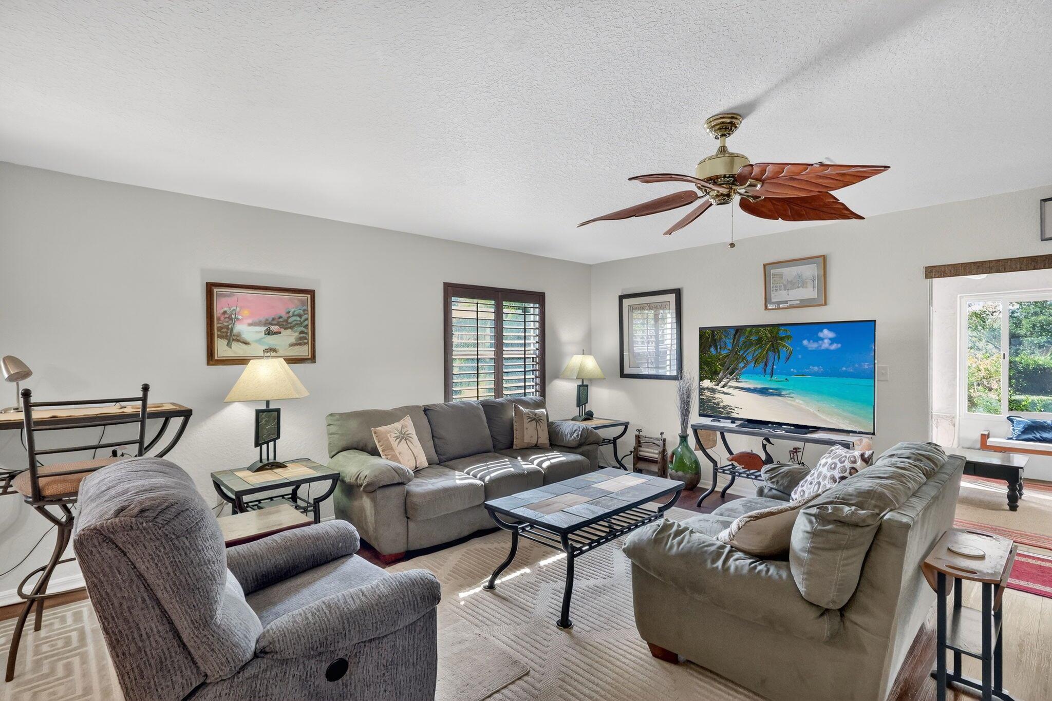 Spanish Lakes Riverfront - Residential