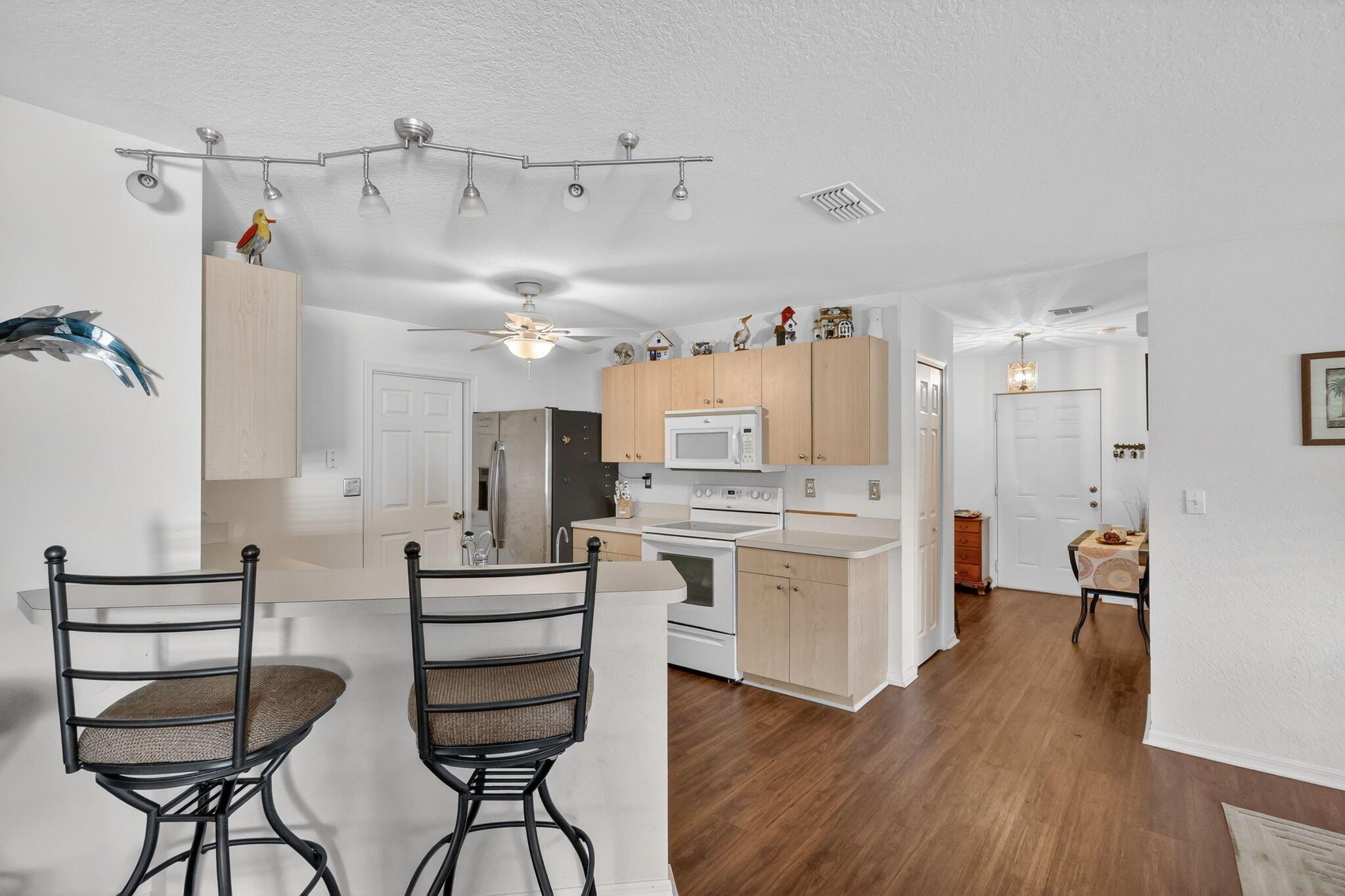 Spanish Lakes Riverfront - Residential