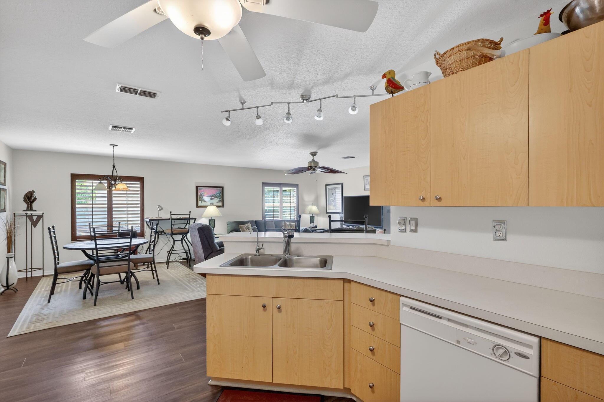 Spanish Lakes Riverfront - Residential