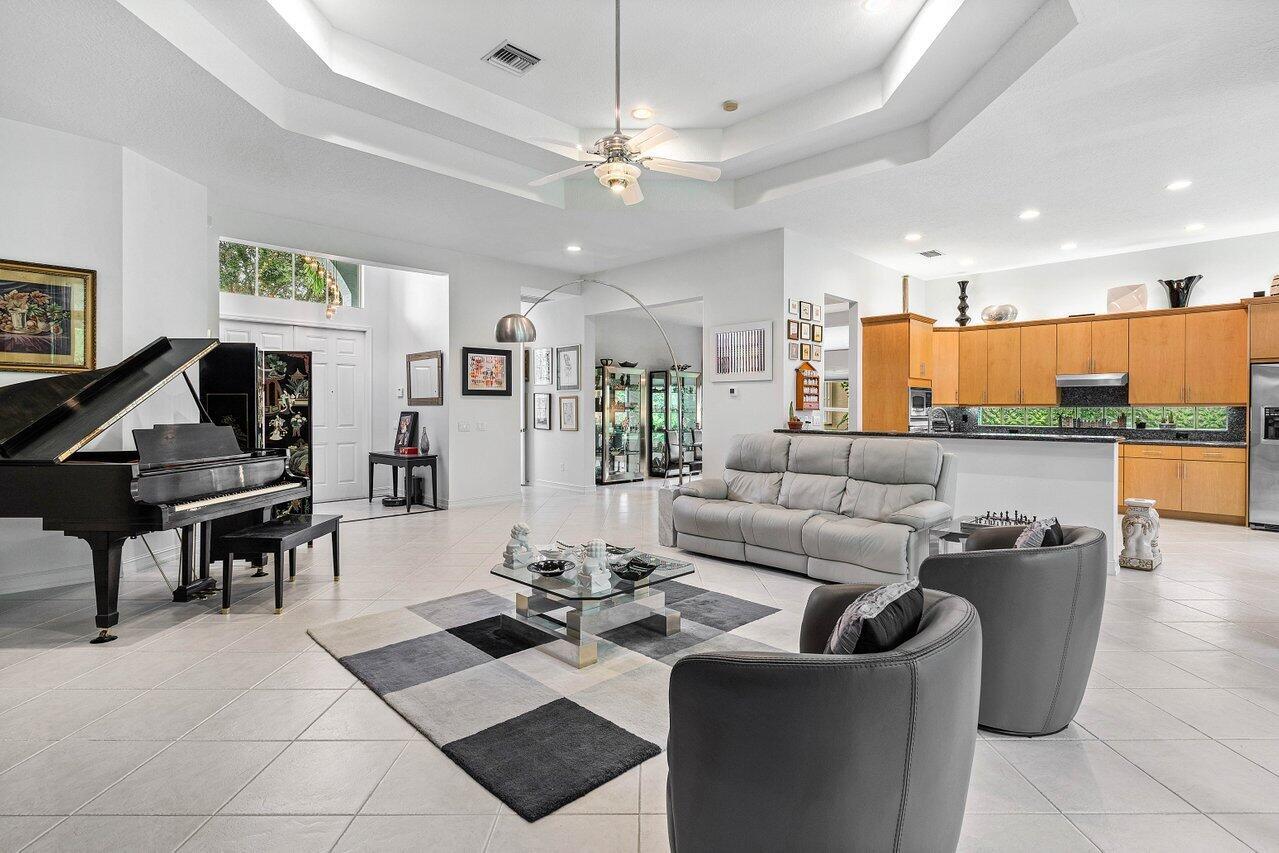7208 Corning Circle
