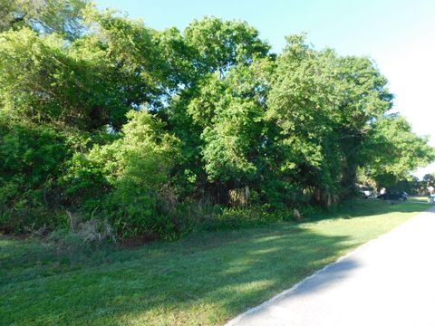 8401 Kenwood Road Fort Pierce FL 34951