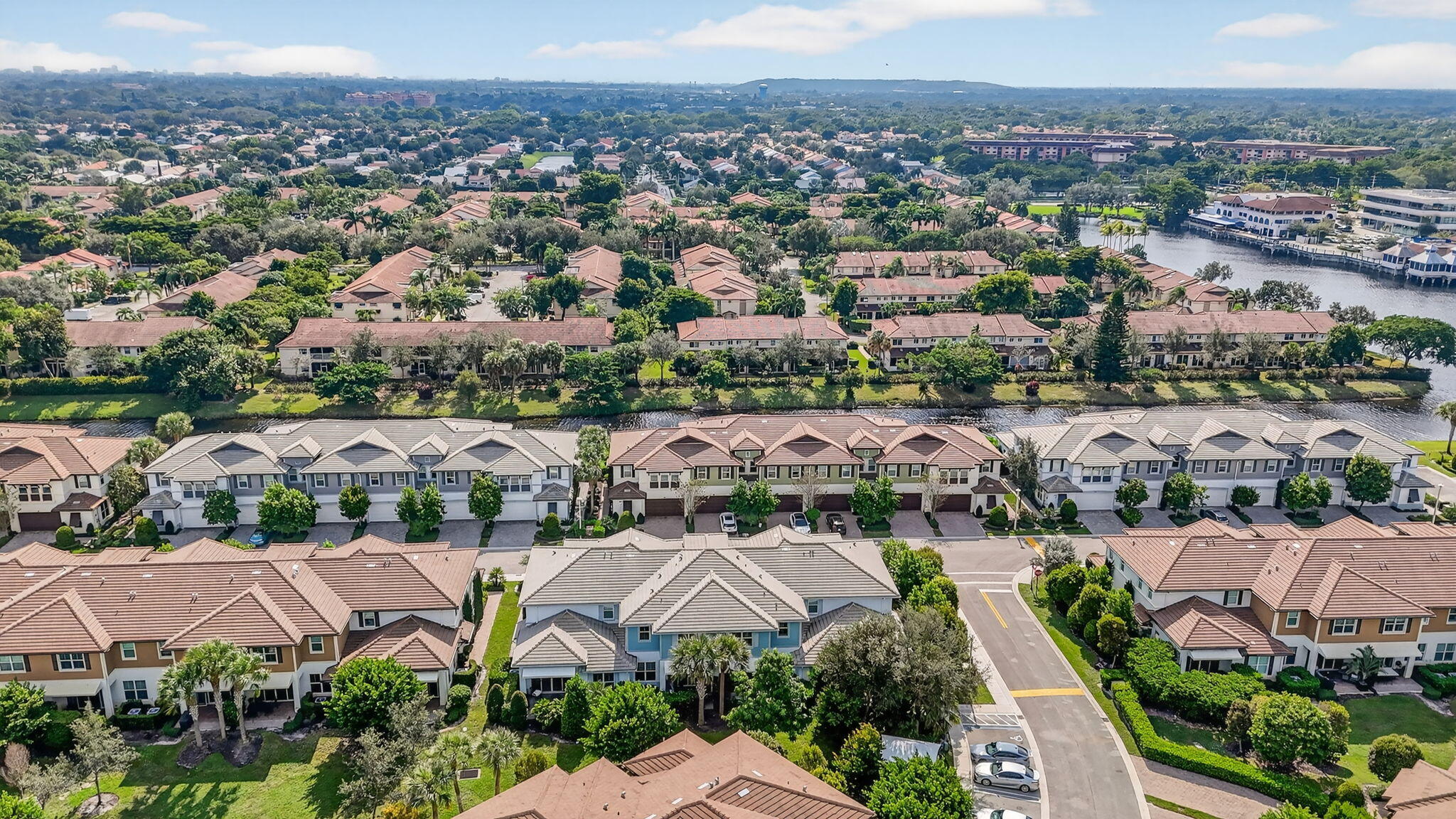 POINTE 100 CONDO - Residential Lease