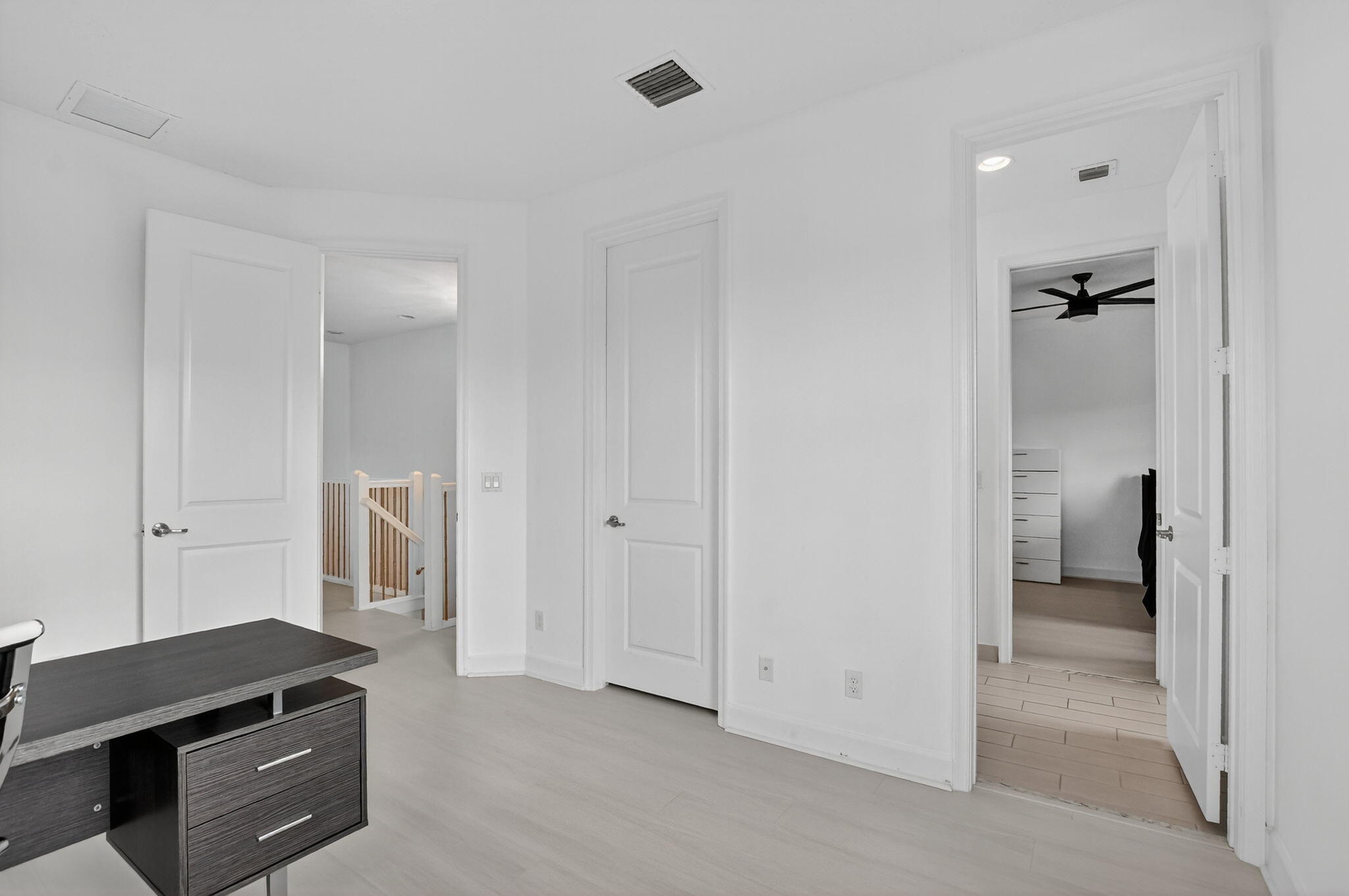 POINTE 100 CONDO - Residential Lease