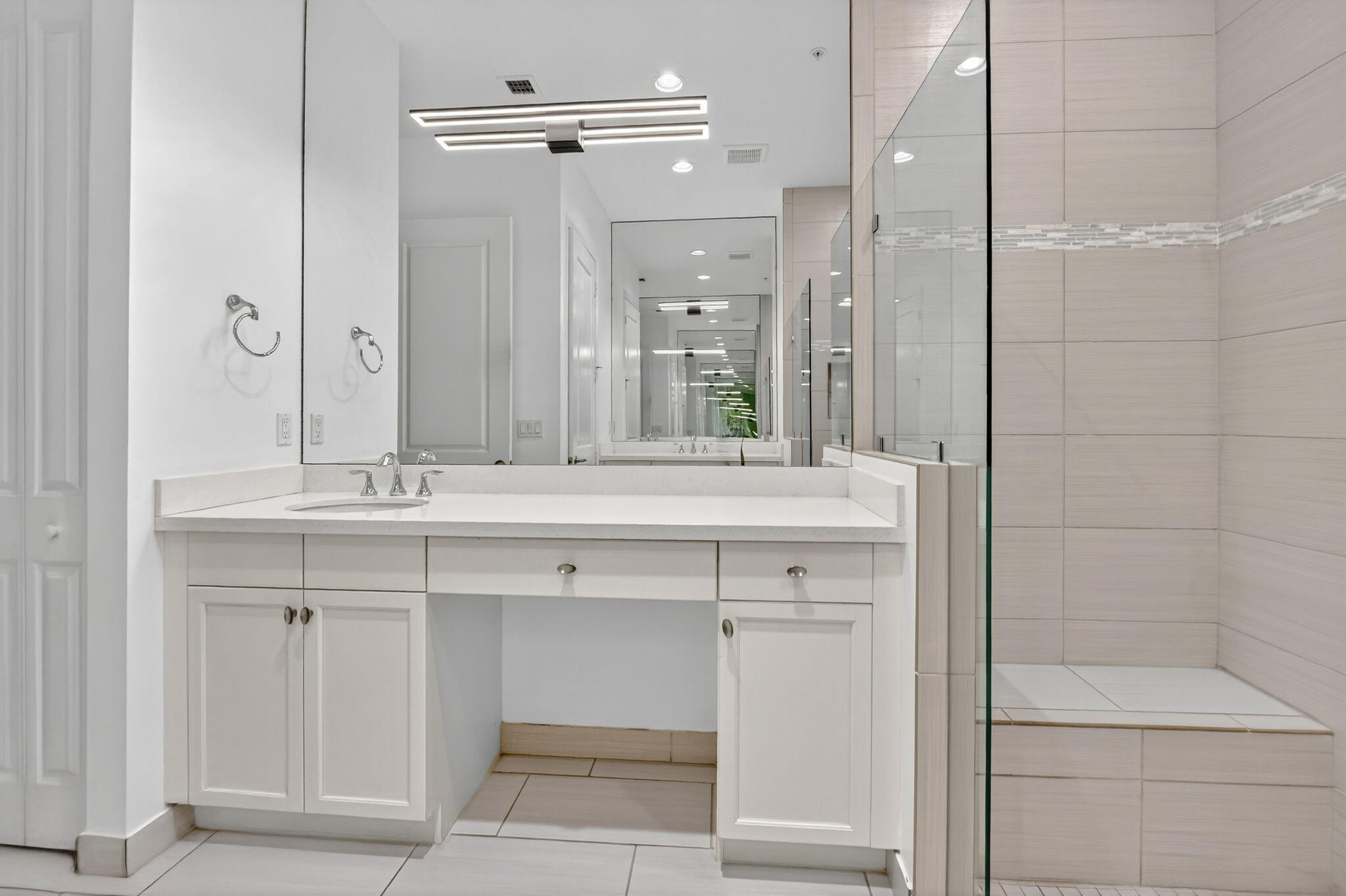 POINTE 100 CONDO - Residential Lease