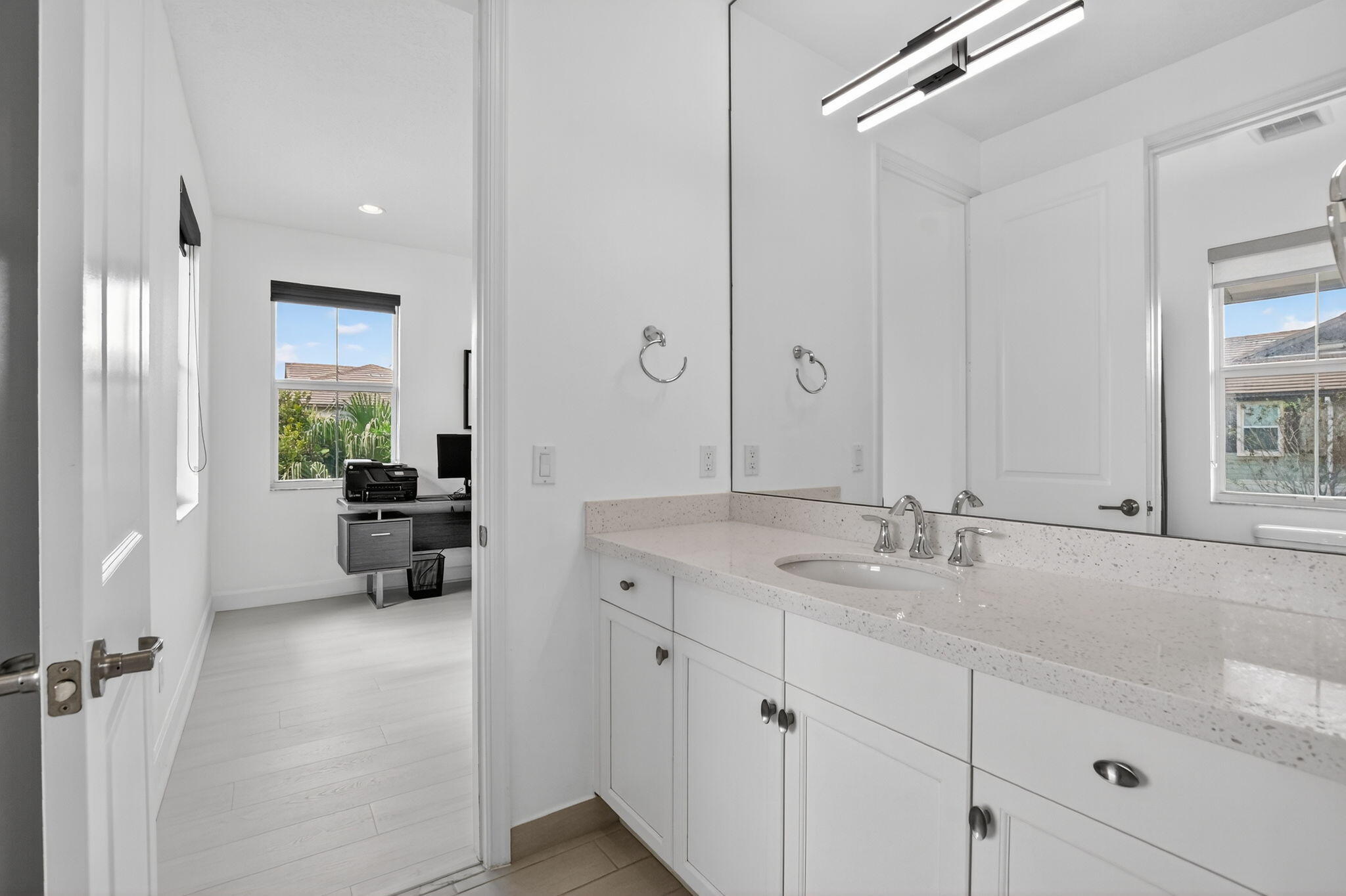 POINTE 100 CONDO - Residential Lease