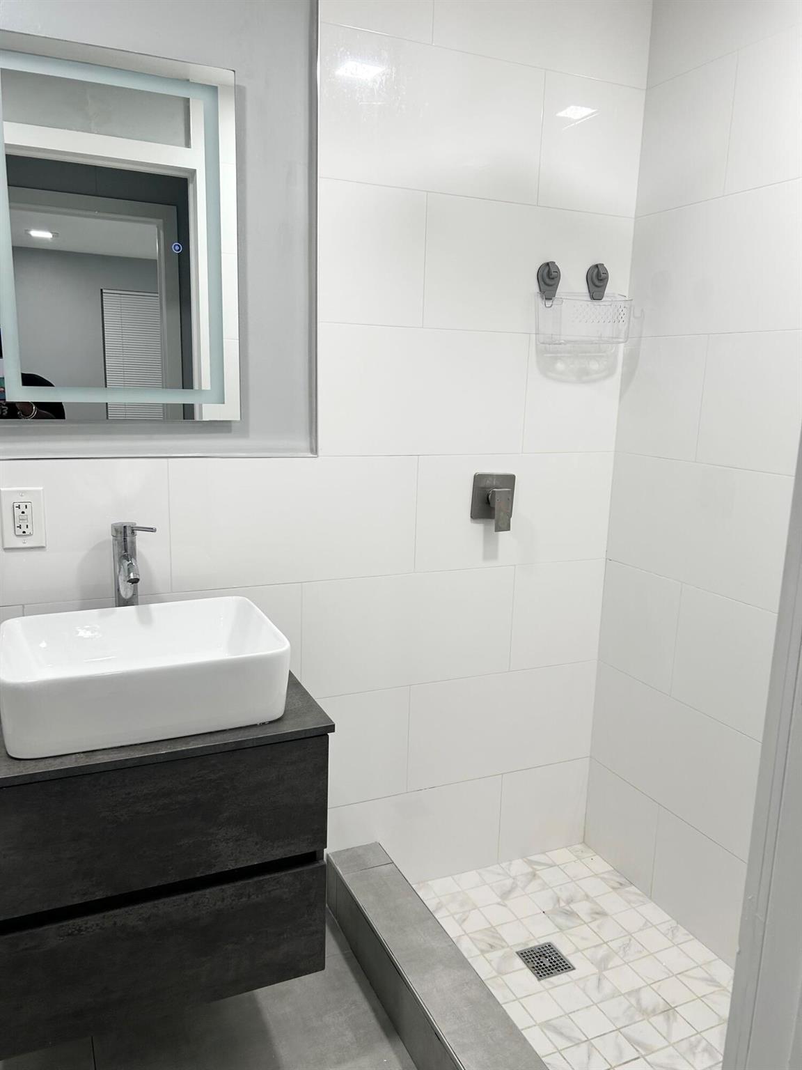 ATLANTIC SHORES DIXIE HIG - Residential Lease