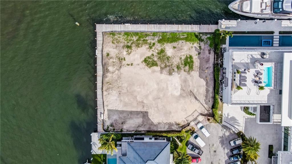 Lauderdale Harbors Sec A - Land