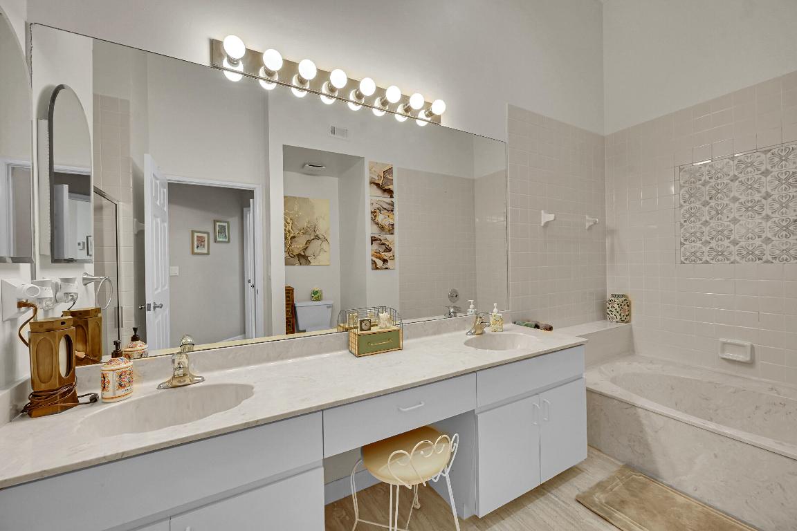 LEXINGTON CLUB - Residential