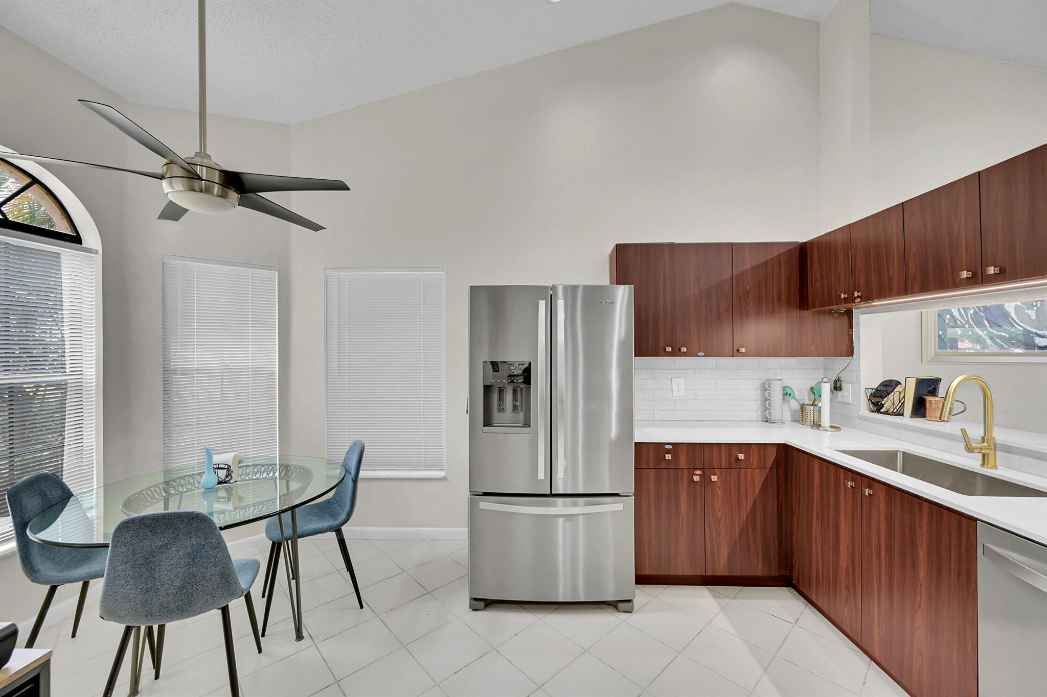 LEXINGTON CLUB - Residential