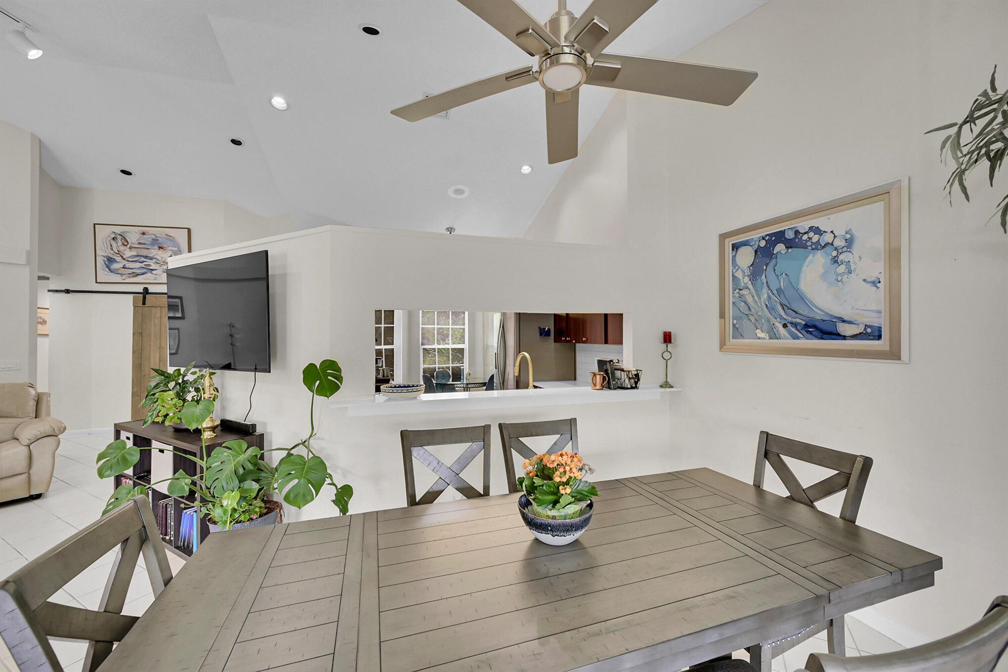 LEXINGTON CLUB - Residential