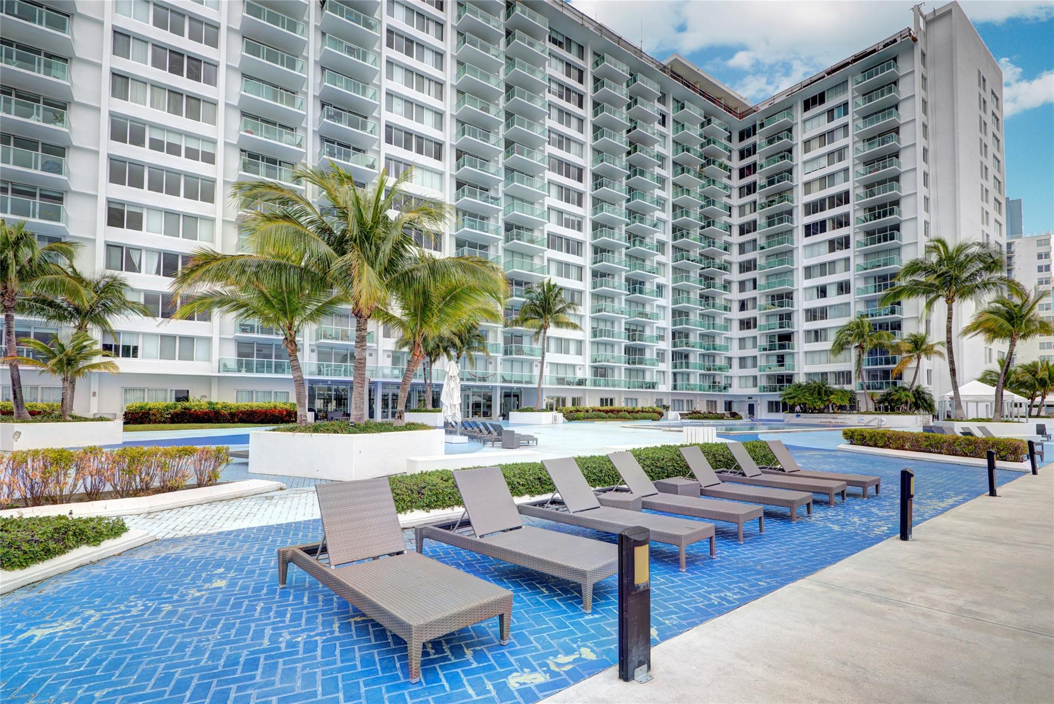 Mirador 1000 - Residential