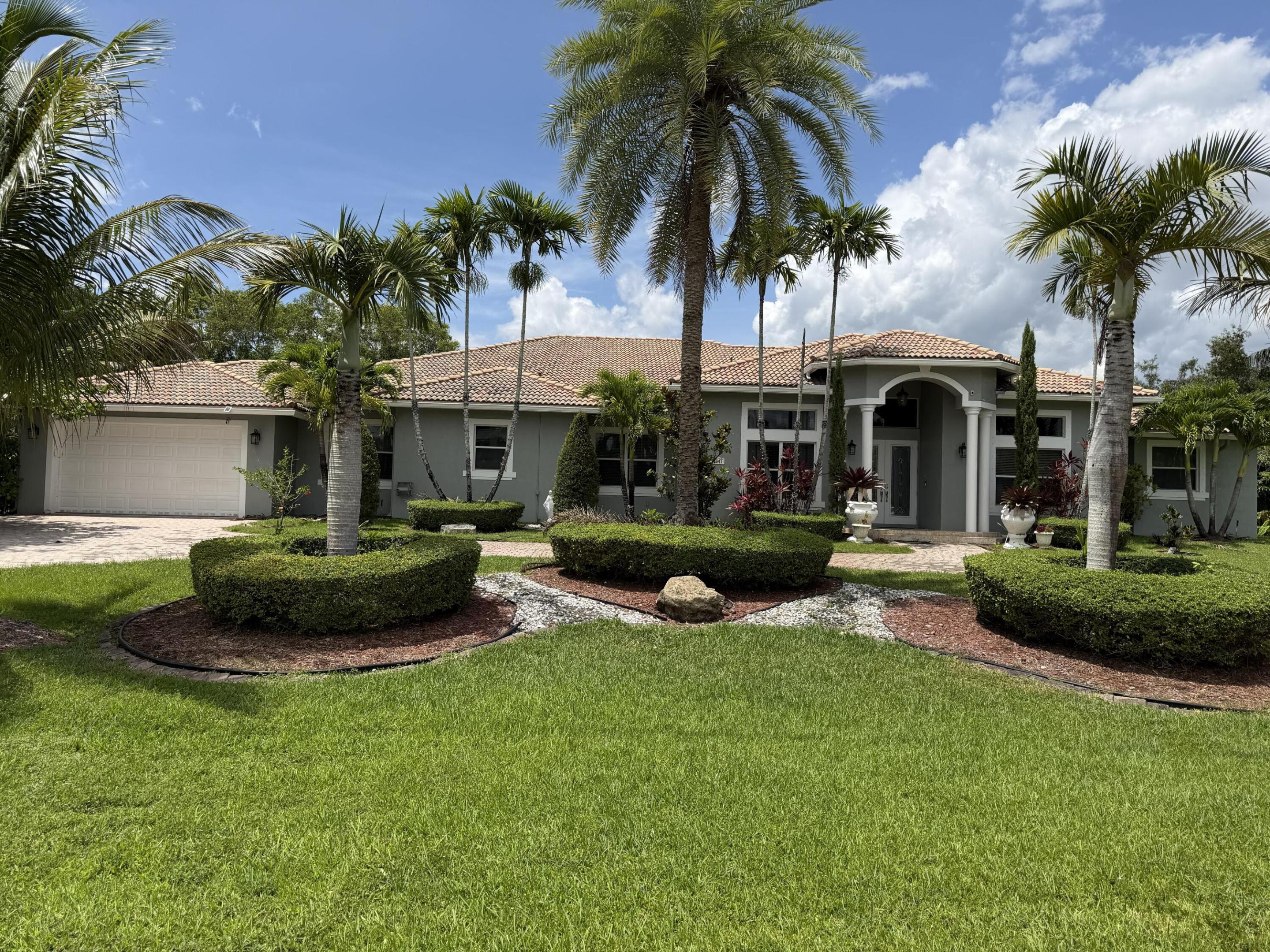View photos, virtual tours, details... 16541 SW 62nd Street