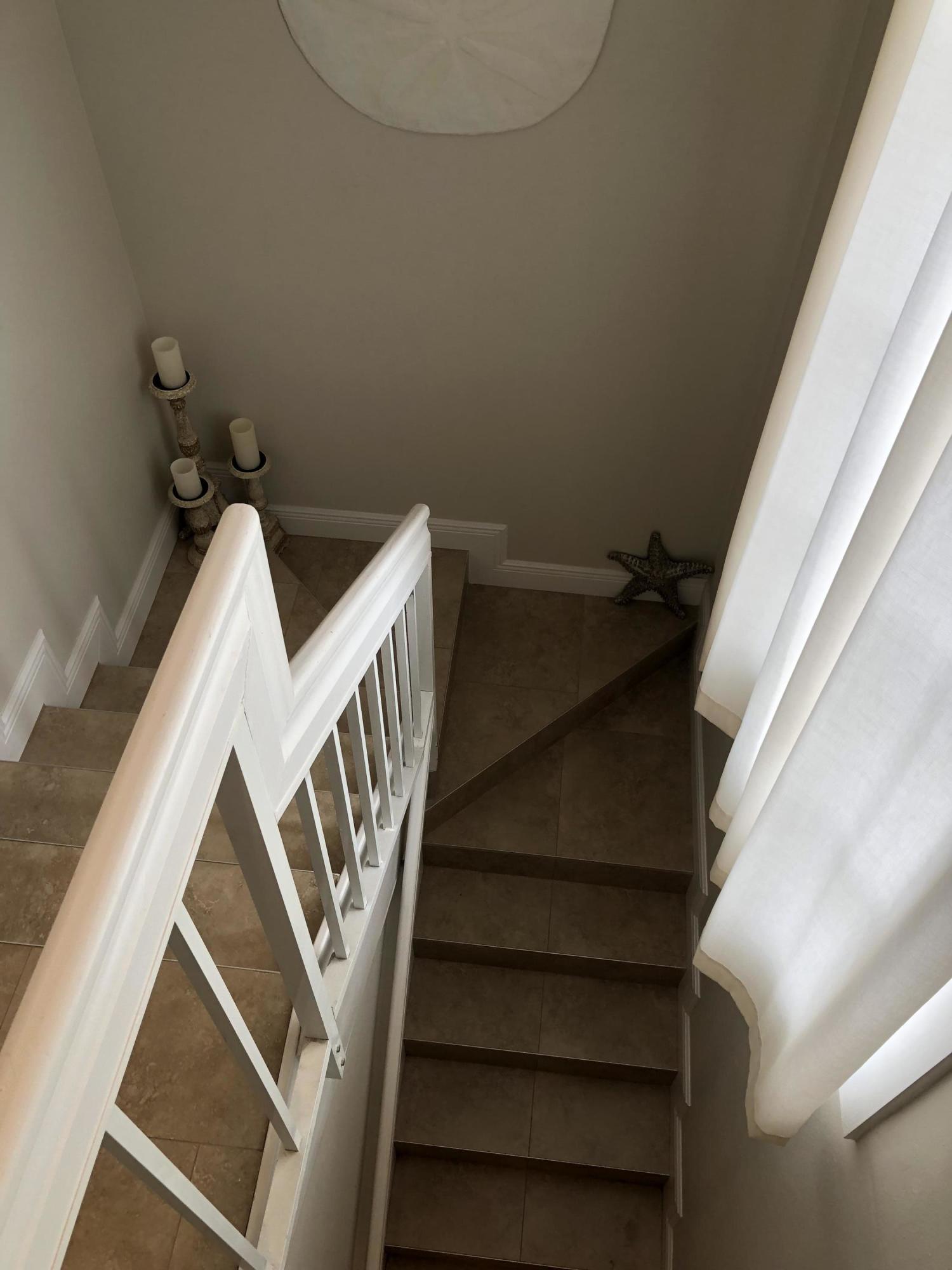 BAY REACH CONDO - Residential